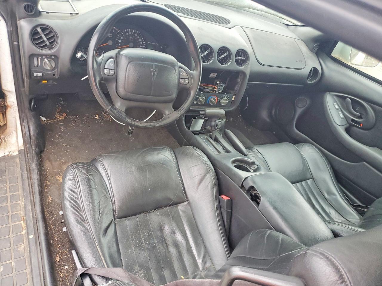 2001 Pontiac Firebird White vin: 2G2FS22K412100959