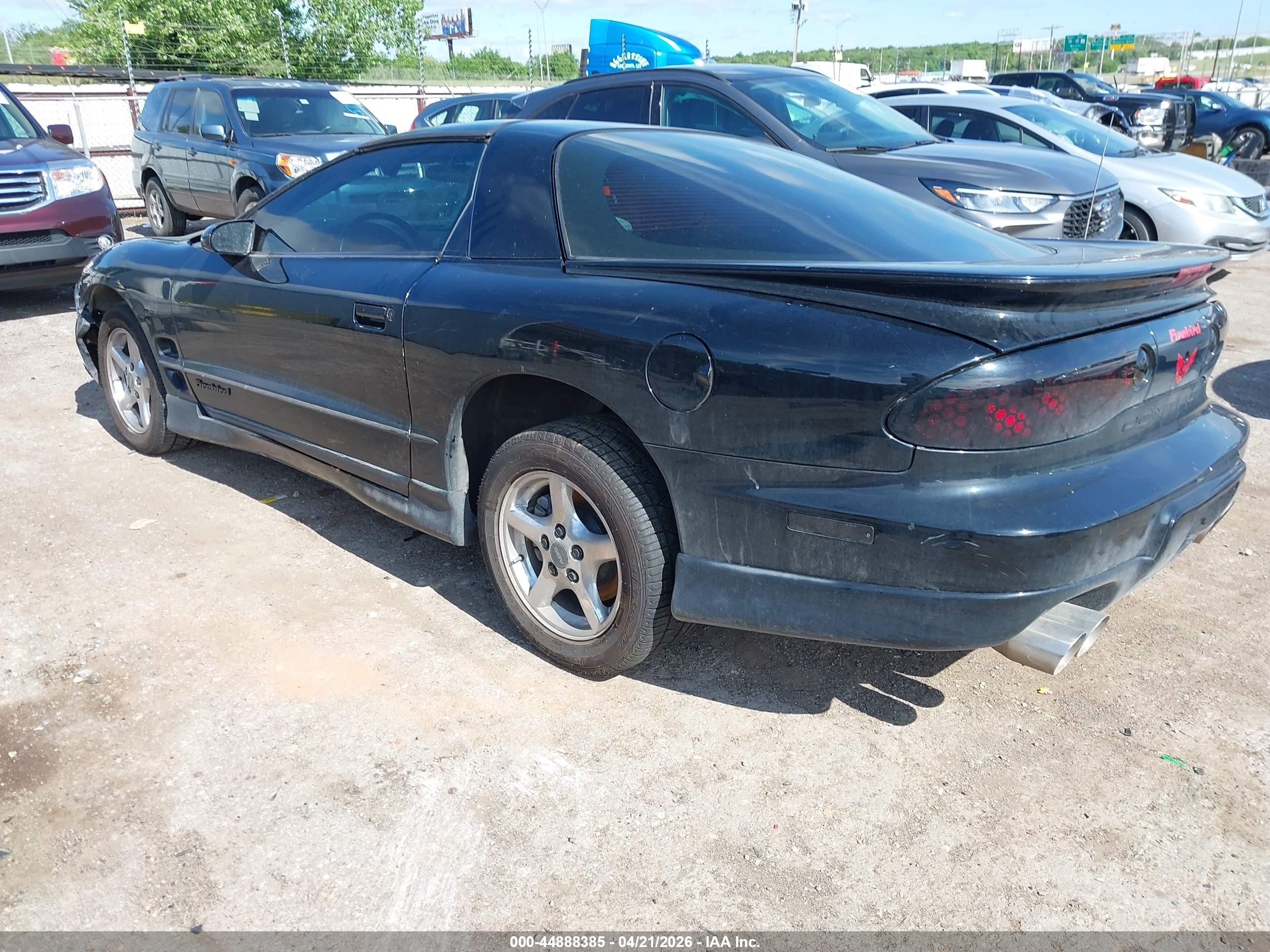 2002 Pontiac Firebird   Black vin: 2G2FS22K522142025