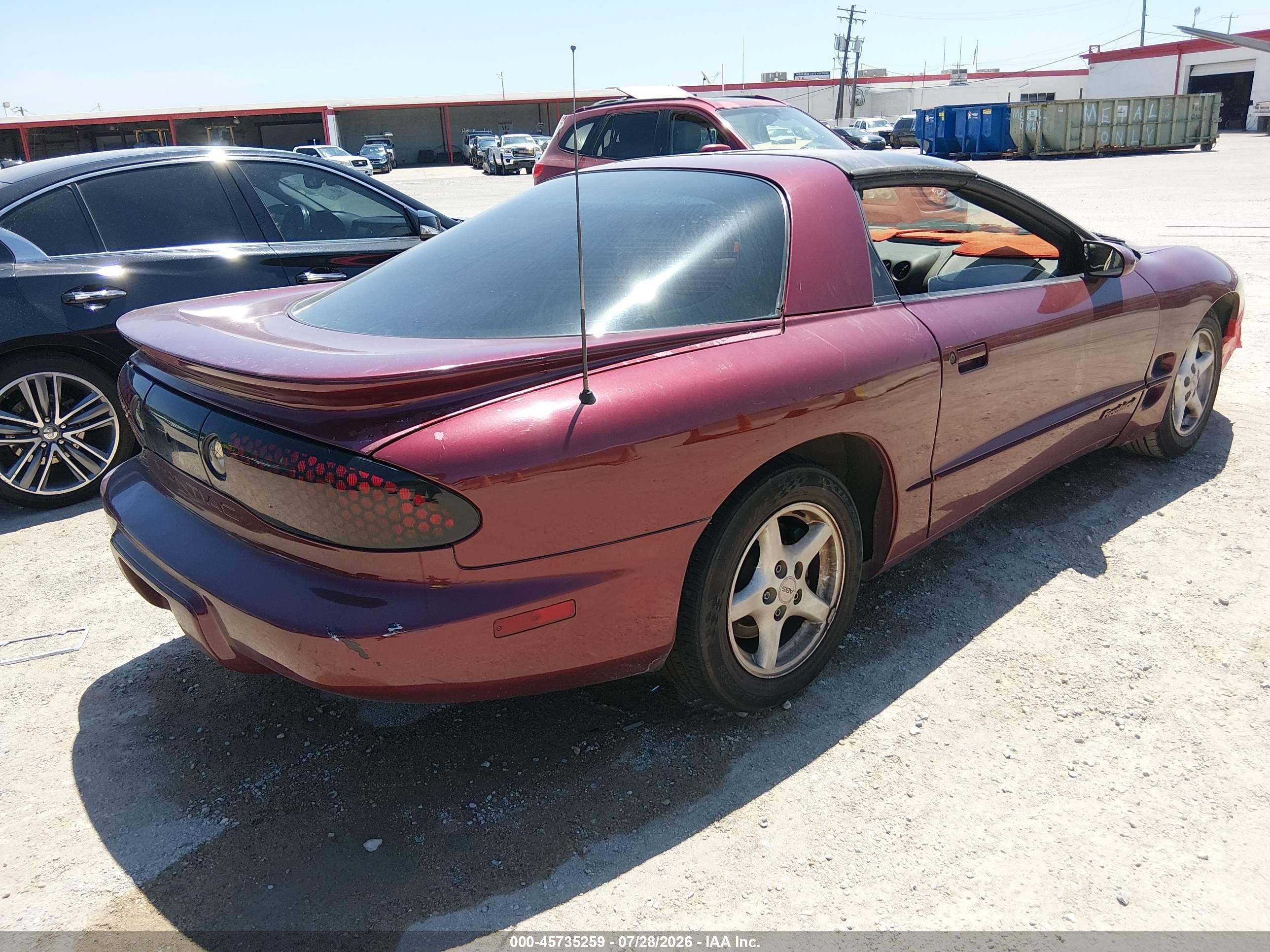 2000 Pontiac Firebird   Burgundy vin: 2G2FS22K5Y2116422