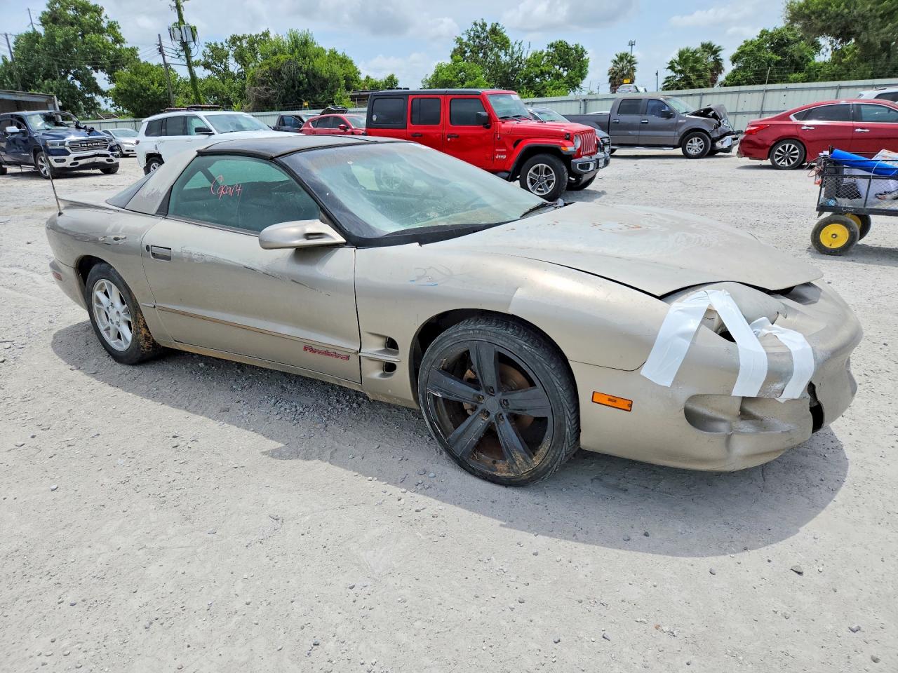 2000 Pontiac Firebird Beige vin: 2G2FS22K5Y2175874