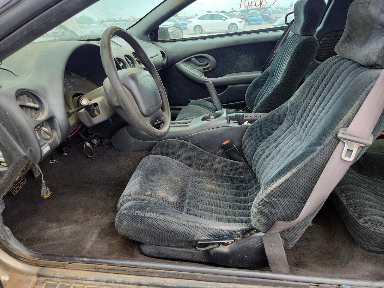 2000 Pontiac Firebird Beige vin: 2G2FS22K5Y2175874
