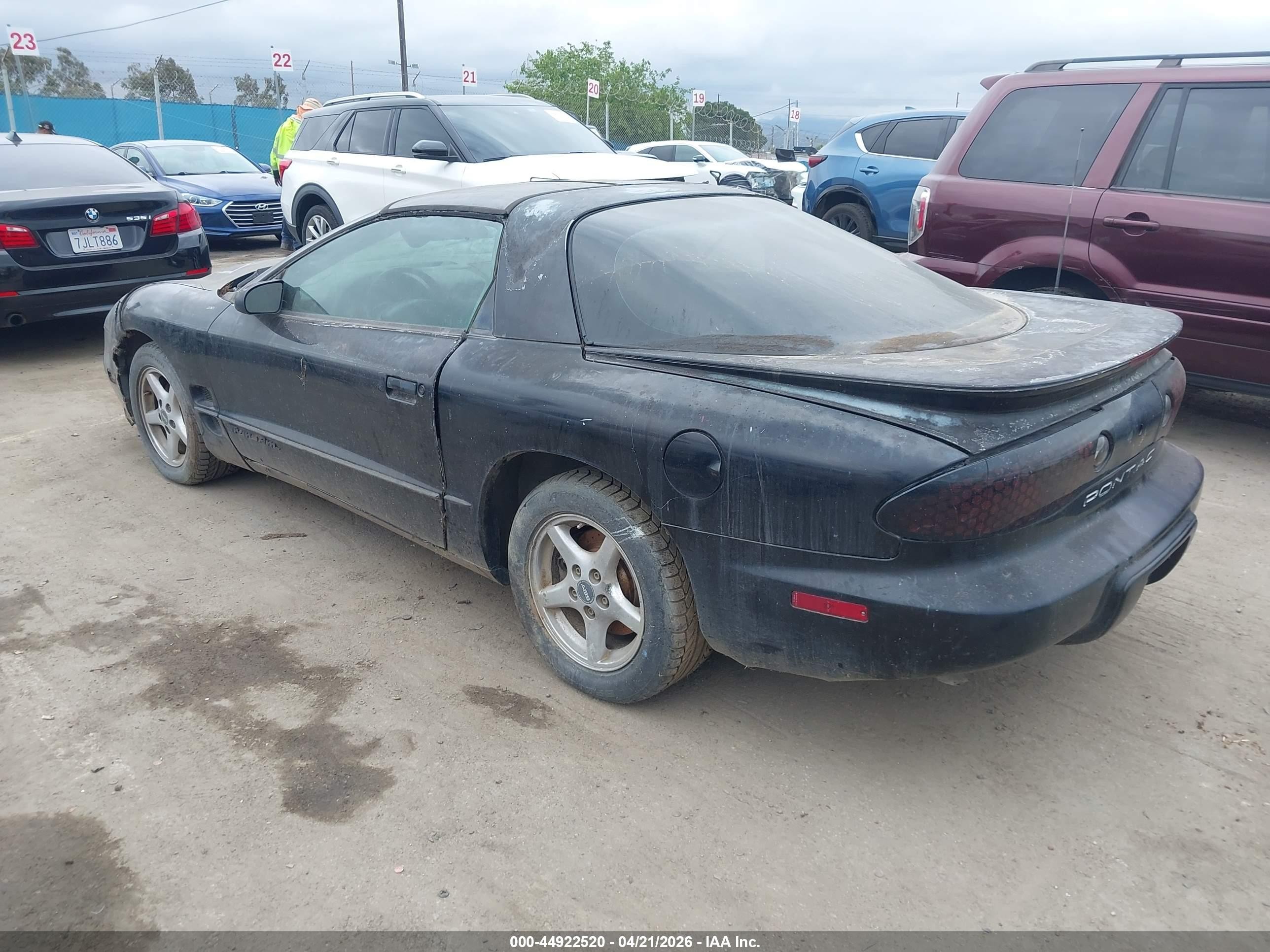 2001 Pontiac Firebird   Black vin: 2G2FS22K612130030