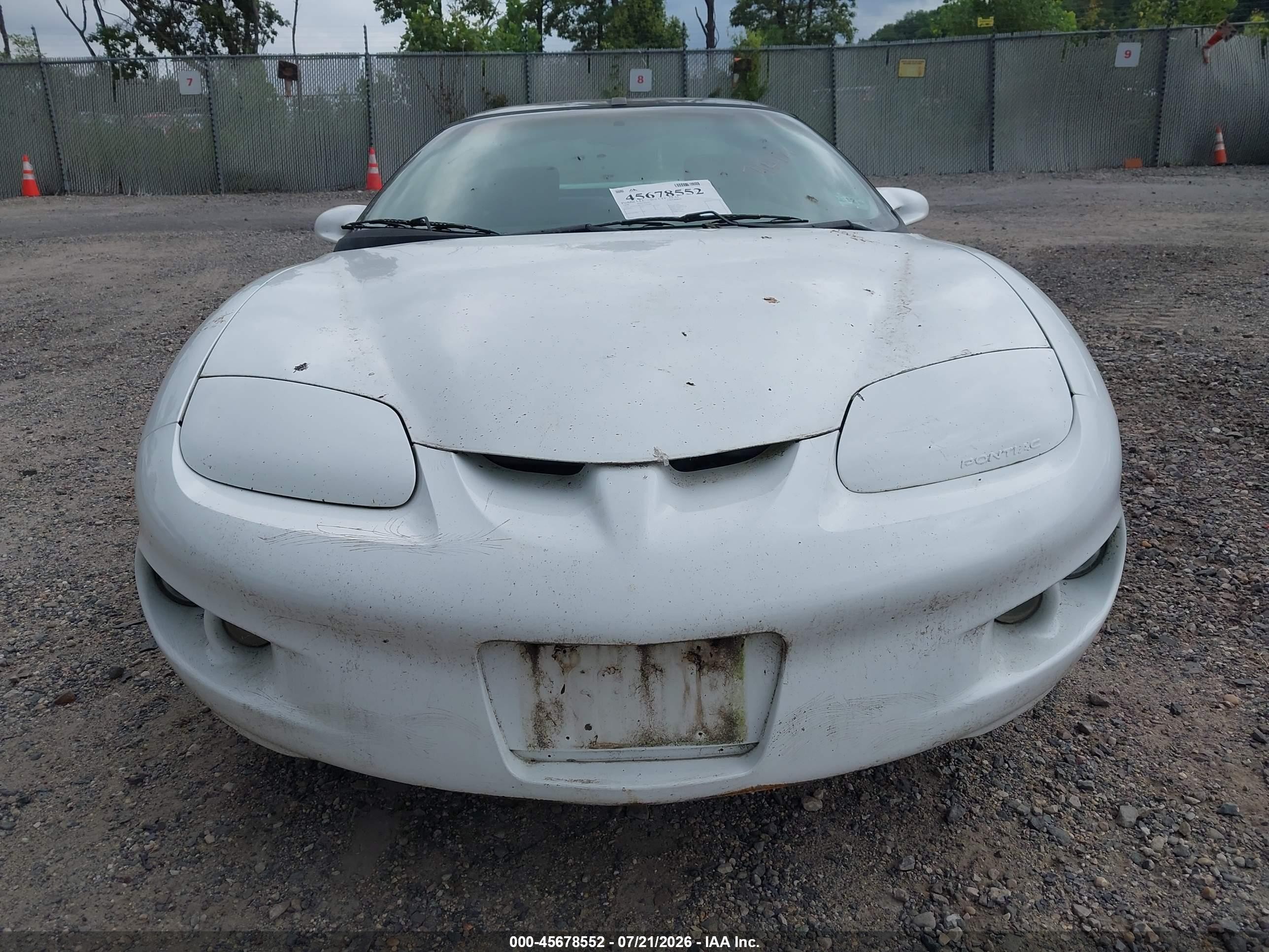 1998 Pontiac Firebird   White vin: 2G2FS22K7W2210394
