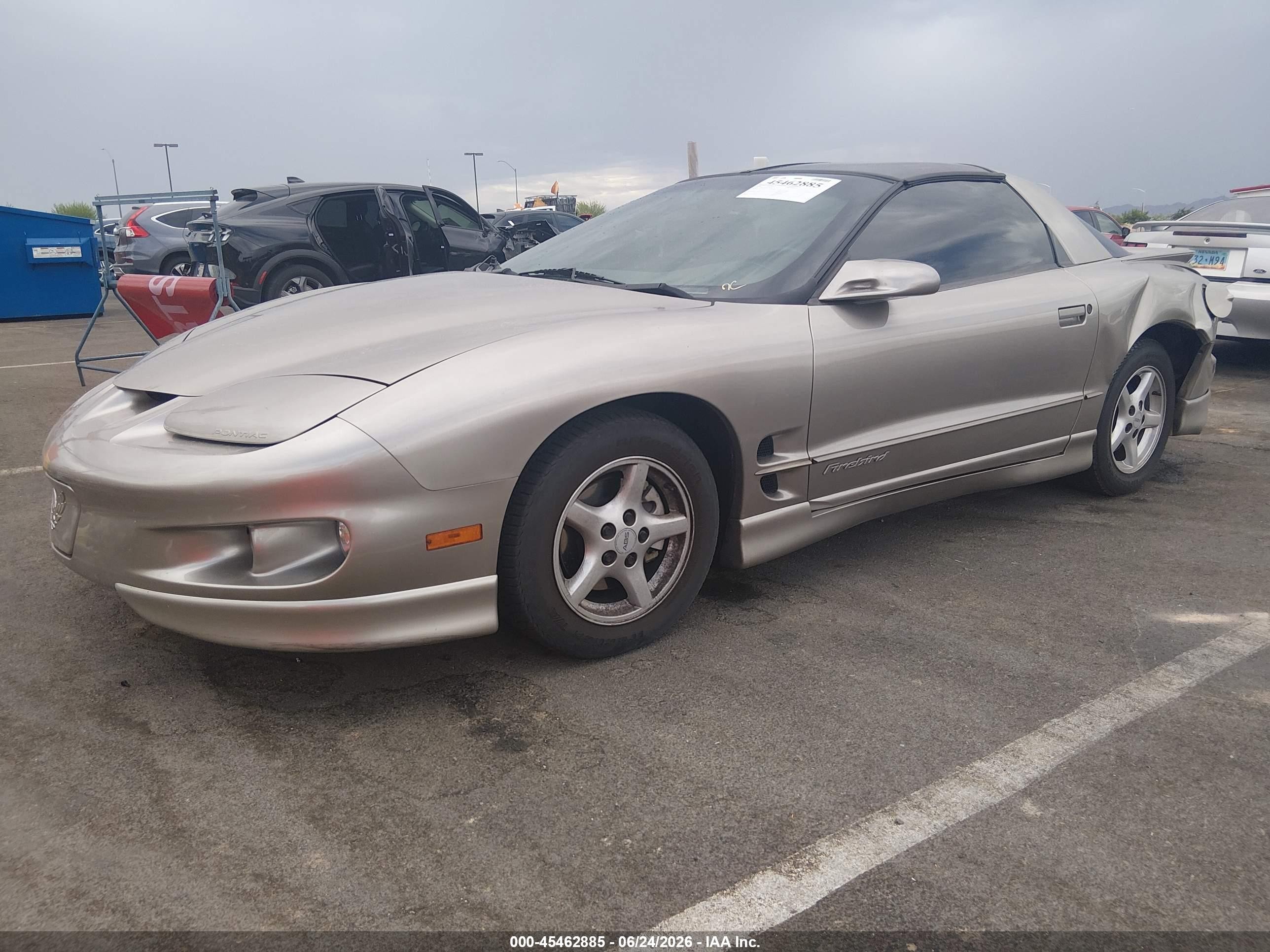 2002 Pontiac Firebird   Tan vin: 2G2FS22K822120326