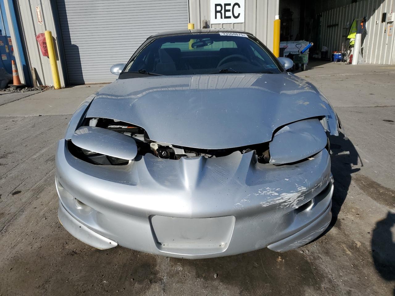 2002 Pontiac Firebird Silver vin: 2G2FS22KX22139086