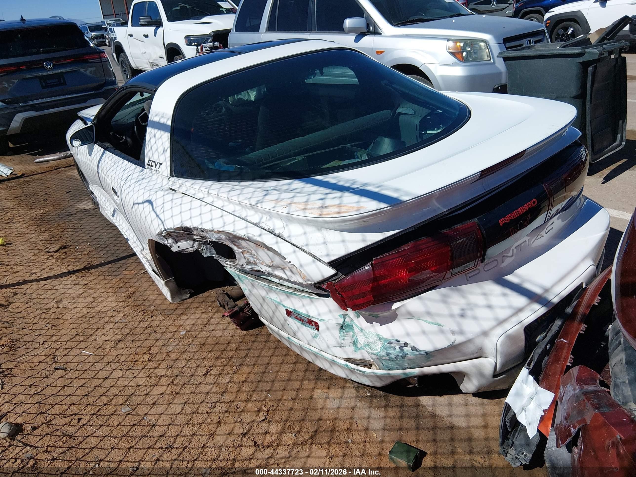 1997 Pontiac Firebird   Белый vin: 2G2FS22KXV2206130