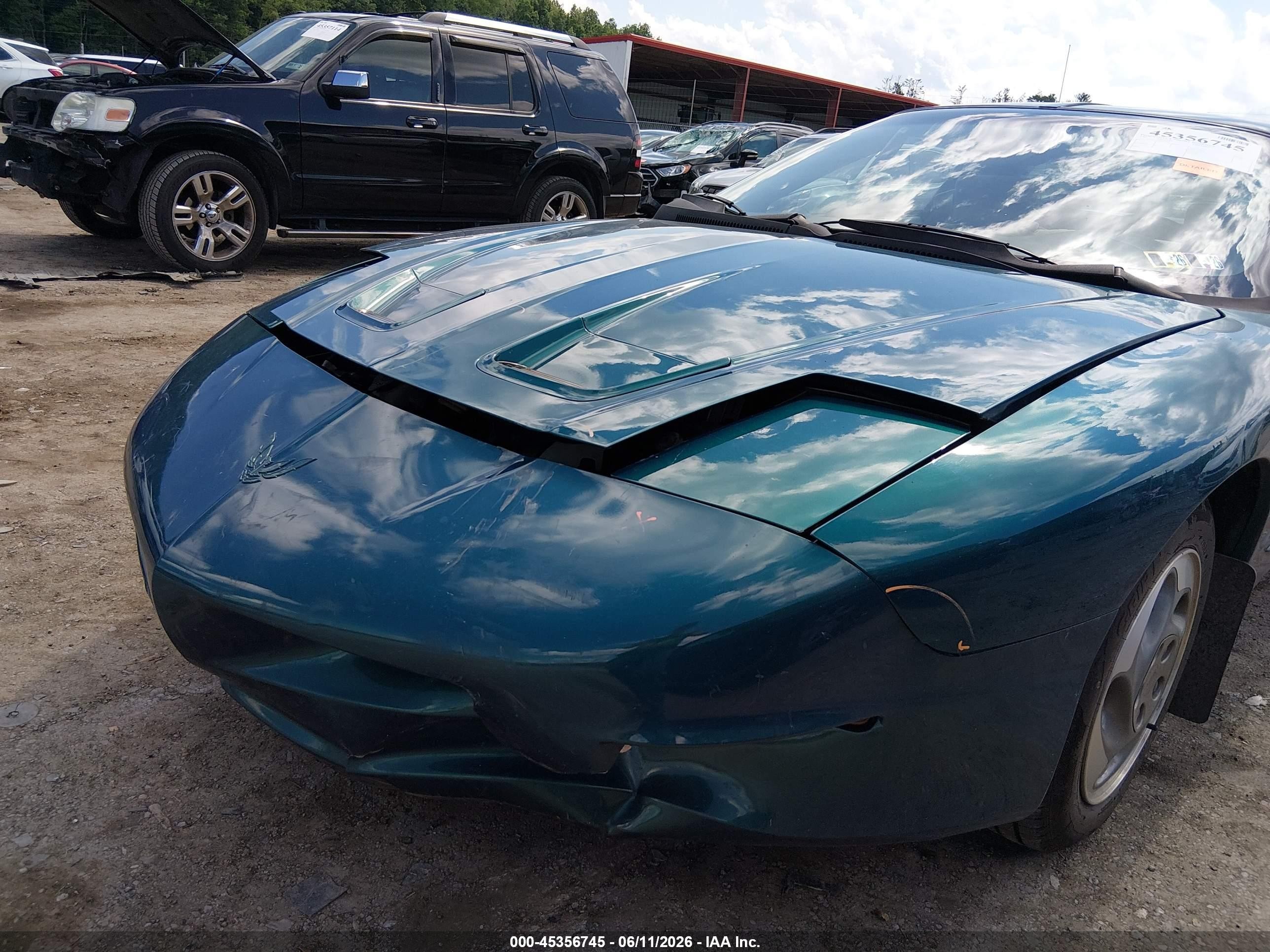 1995 Pontiac Firebird   Green vin: 2G2FS22S0S2240721