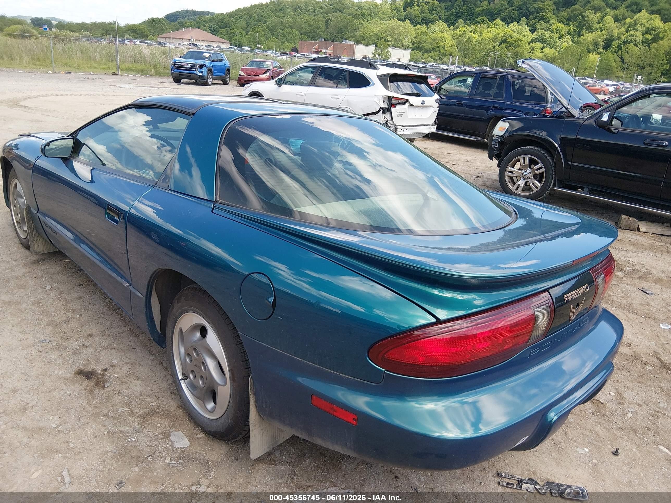 1995 Pontiac Firebird   Green vin: 2G2FS22S0S2240721