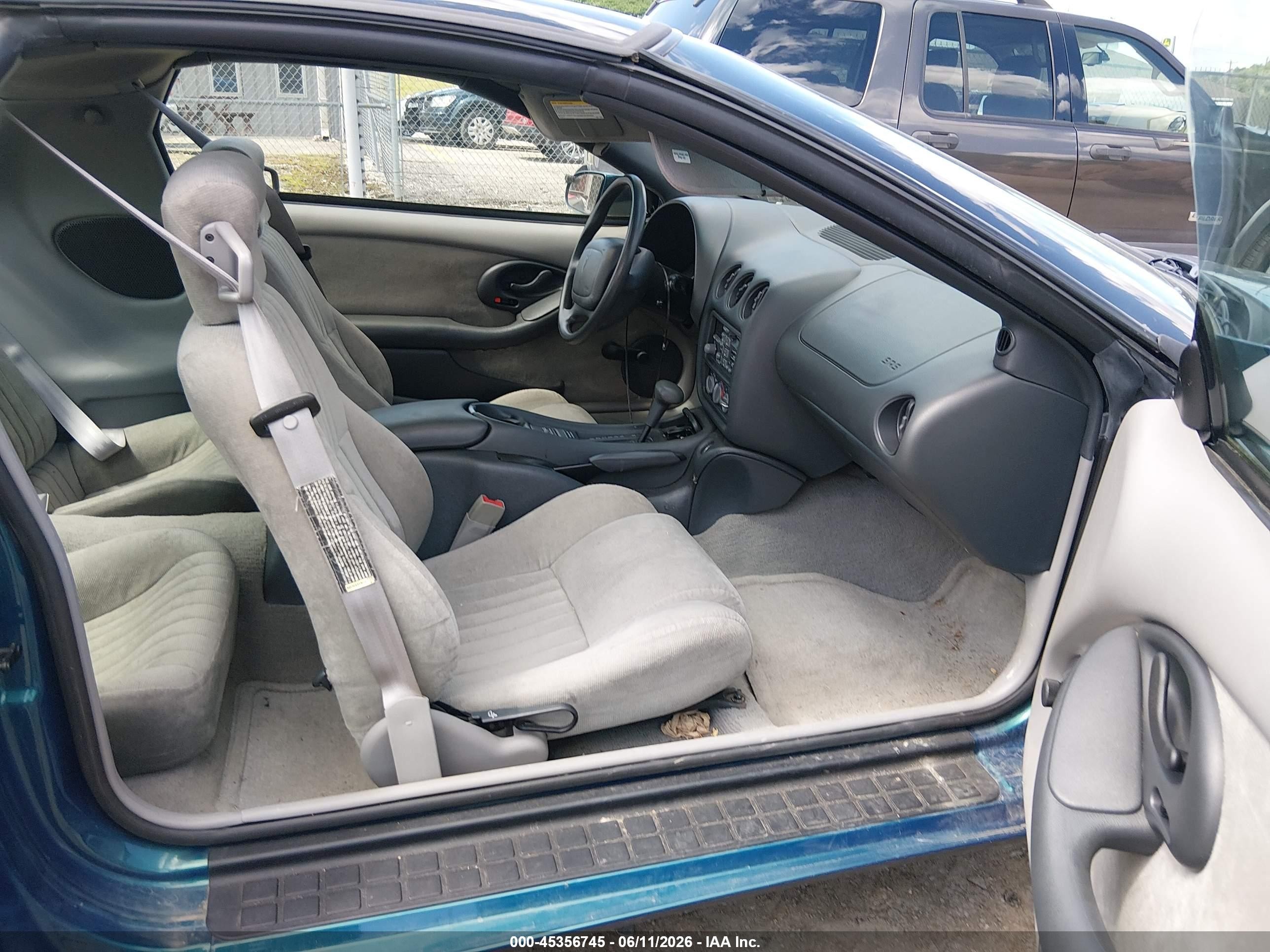 1995 Pontiac Firebird   Green vin: 2G2FS22S0S2240721