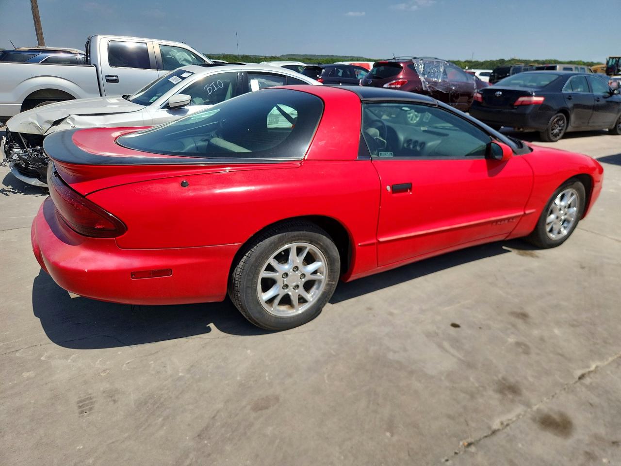 1995 Pontiac Firebird Red vin: 2G2FS22S1S2201992