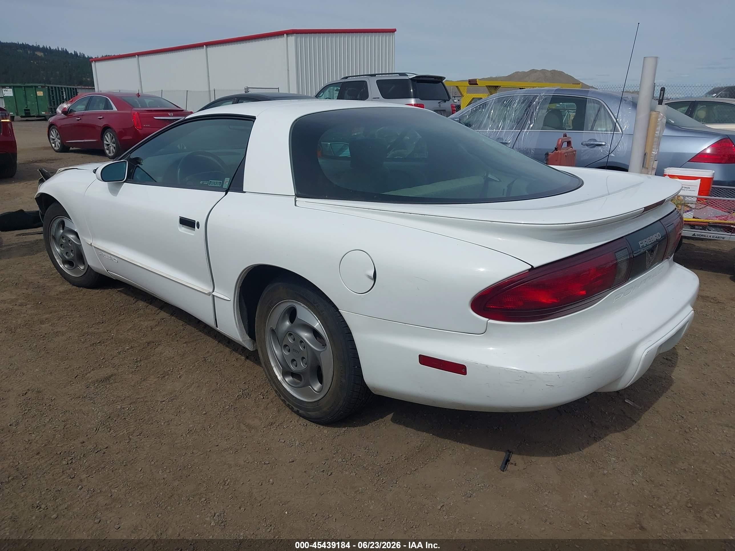 1994 Pontiac Firebird   White vin: 2G2FS22S4R2230221
