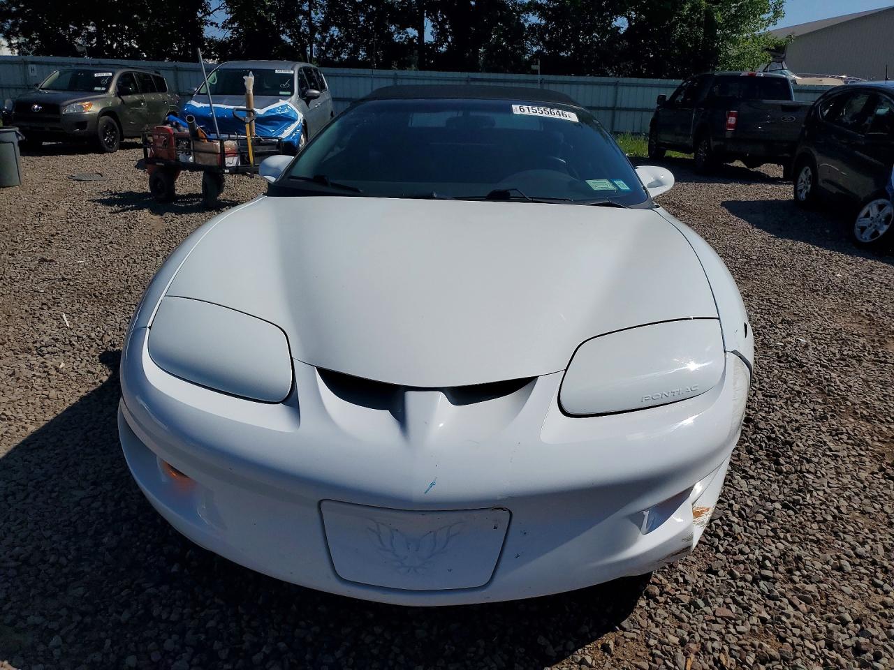 2002 Pontiac Firebird White vin: 2G2FS32K222118111