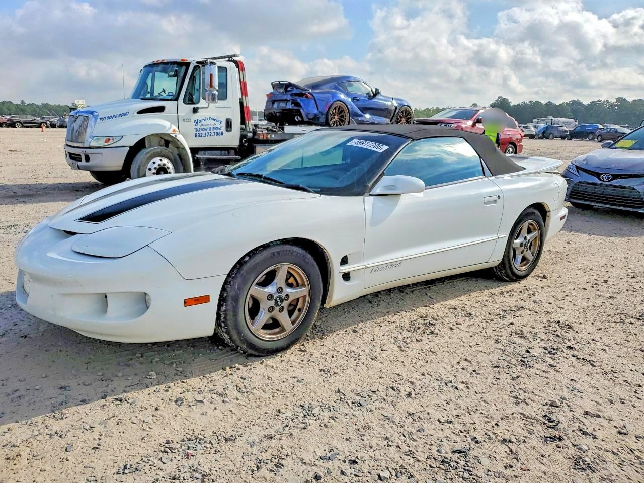 2001 Pontiac Firebird White vin: 2G2FS32KX12119036