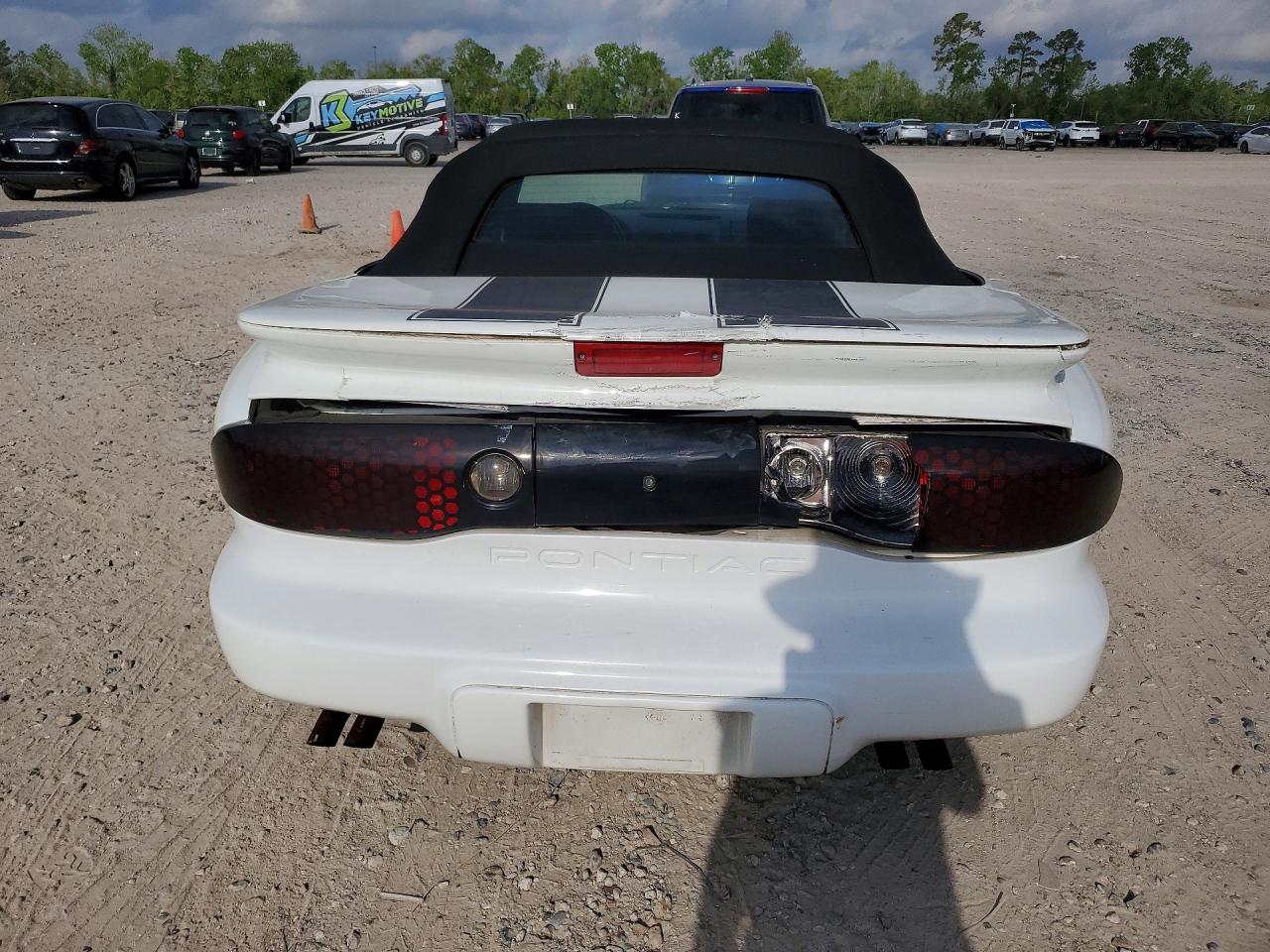 2001 Pontiac Firebird White vin: 2G2FS32KX12119036
