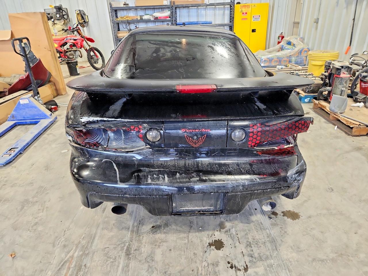 2001 Pontiac Firebird Formula Black vin: 2G2FV22G012133332