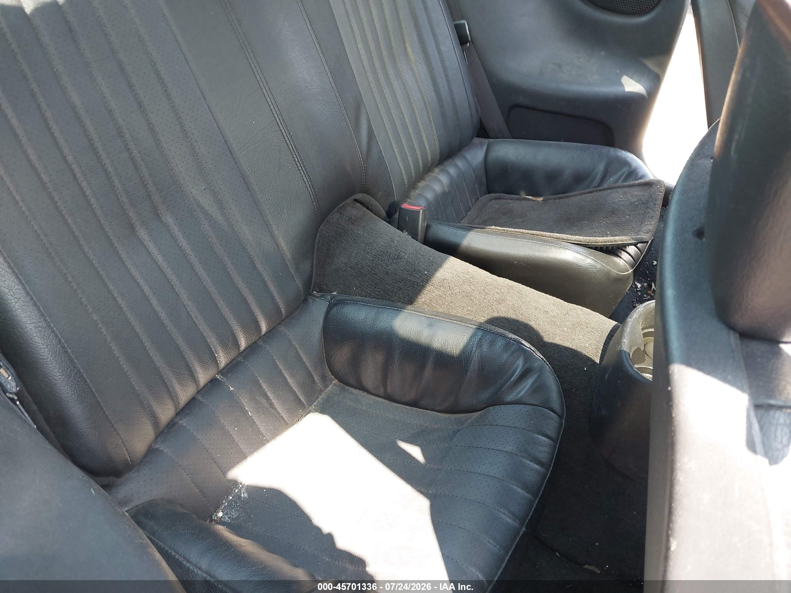 2001 Pontiac Firebird Trans Am Серебряный vin: 2G2FV22G112127863