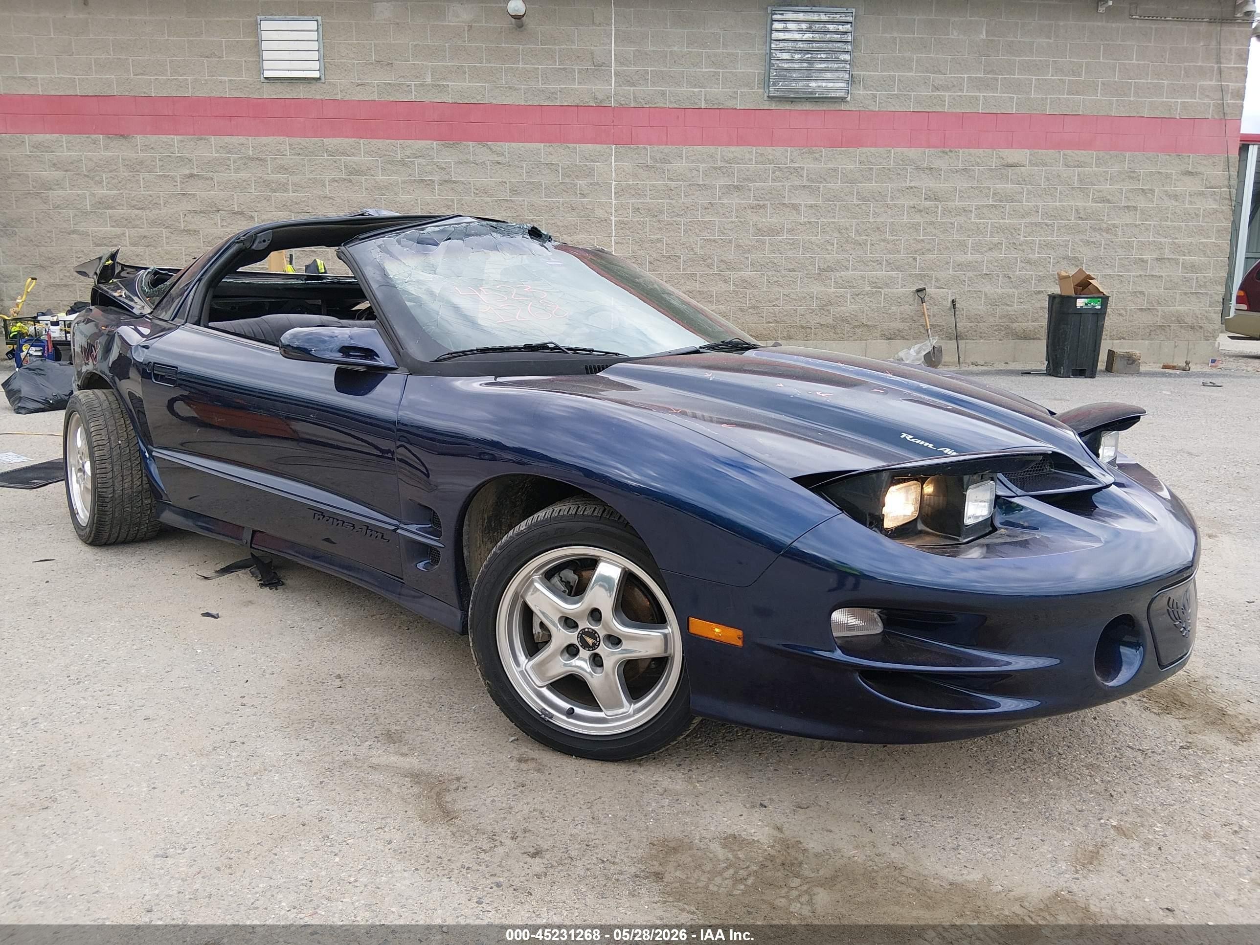 2002 Pontiac Firebird Trans Am Blue vin: 2G2FV22G122165255