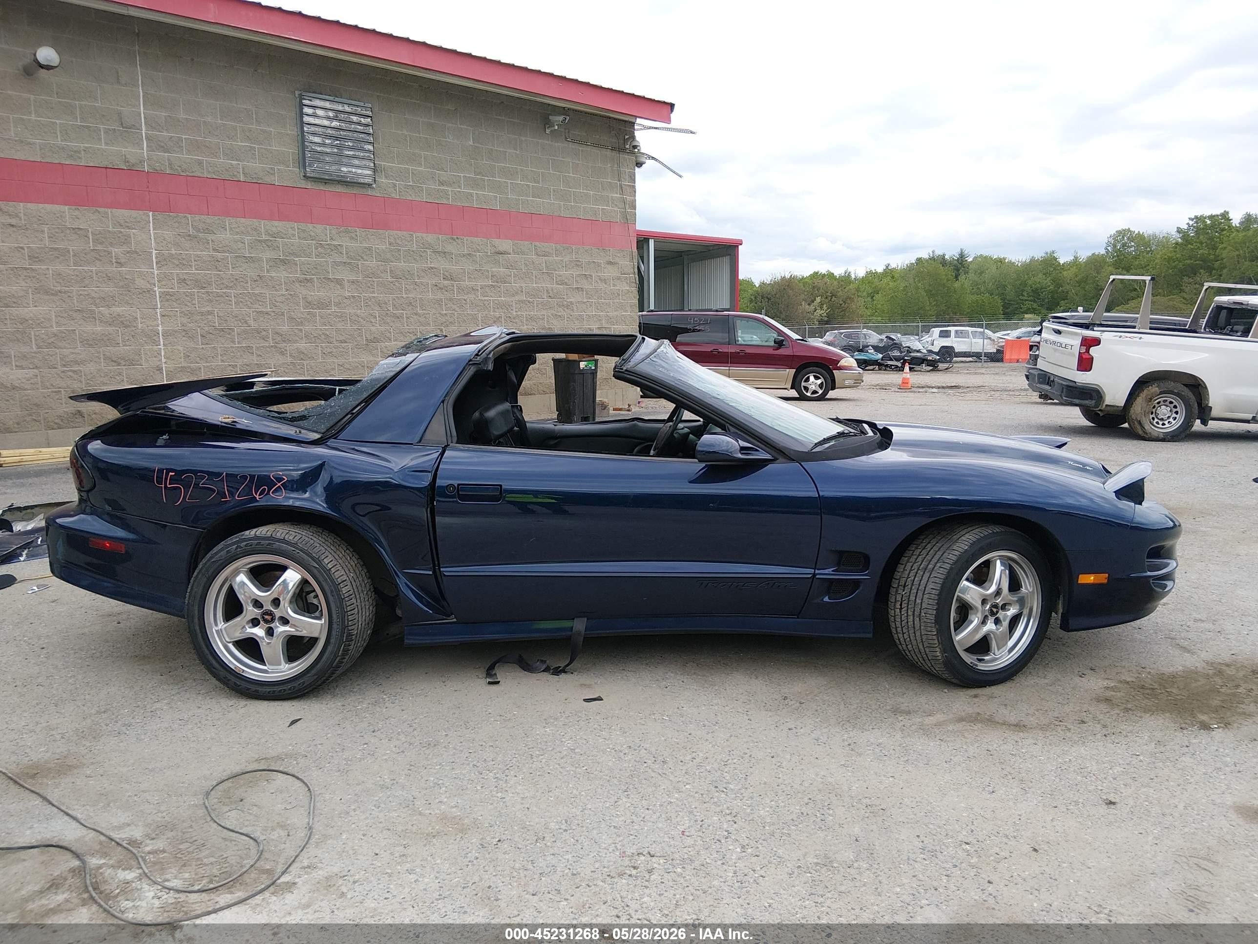 2002 Pontiac Firebird Trans Am Blue vin: 2G2FV22G122165255