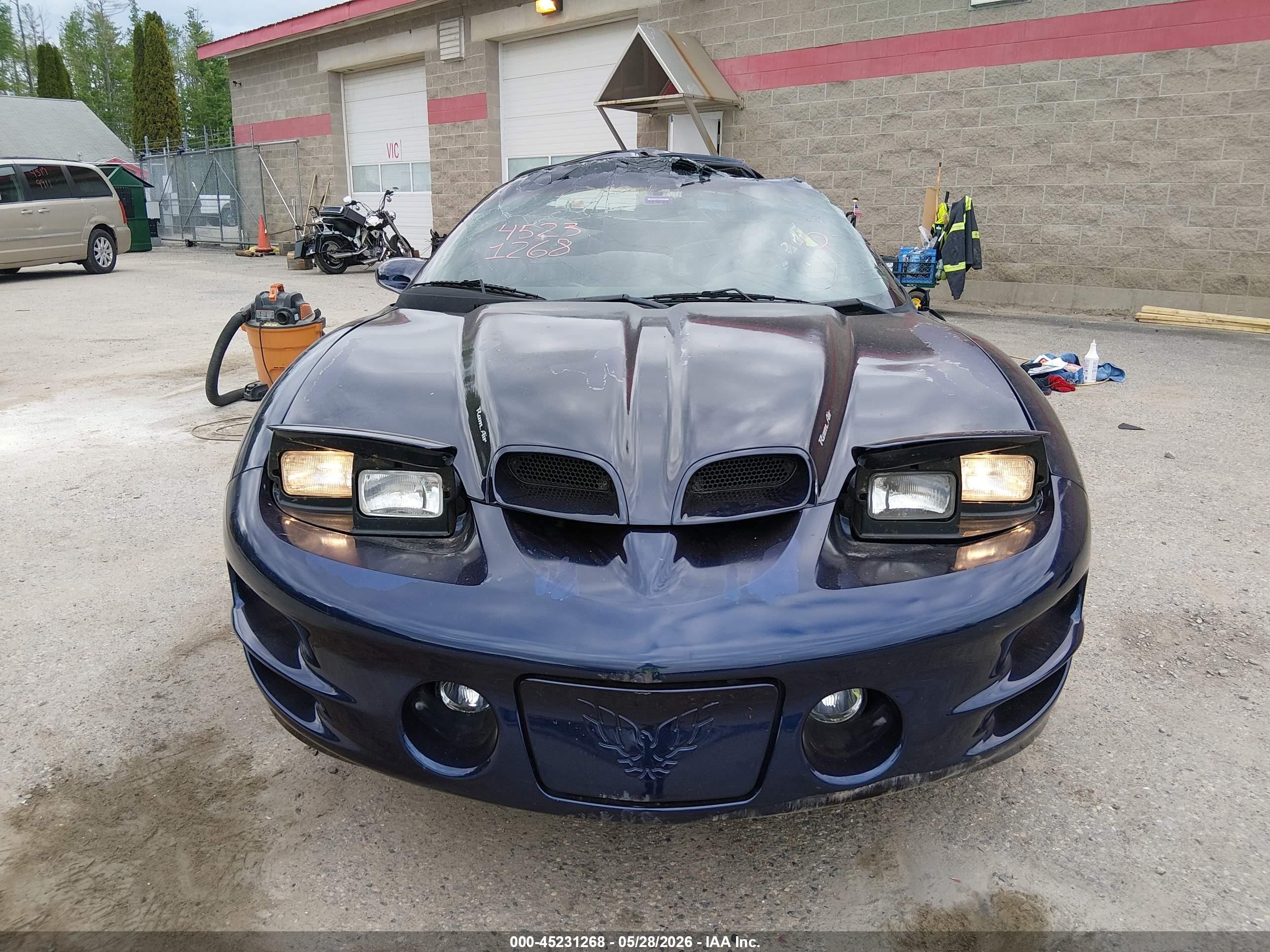 2002 Pontiac Firebird Trans Am Blue vin: 2G2FV22G122165255