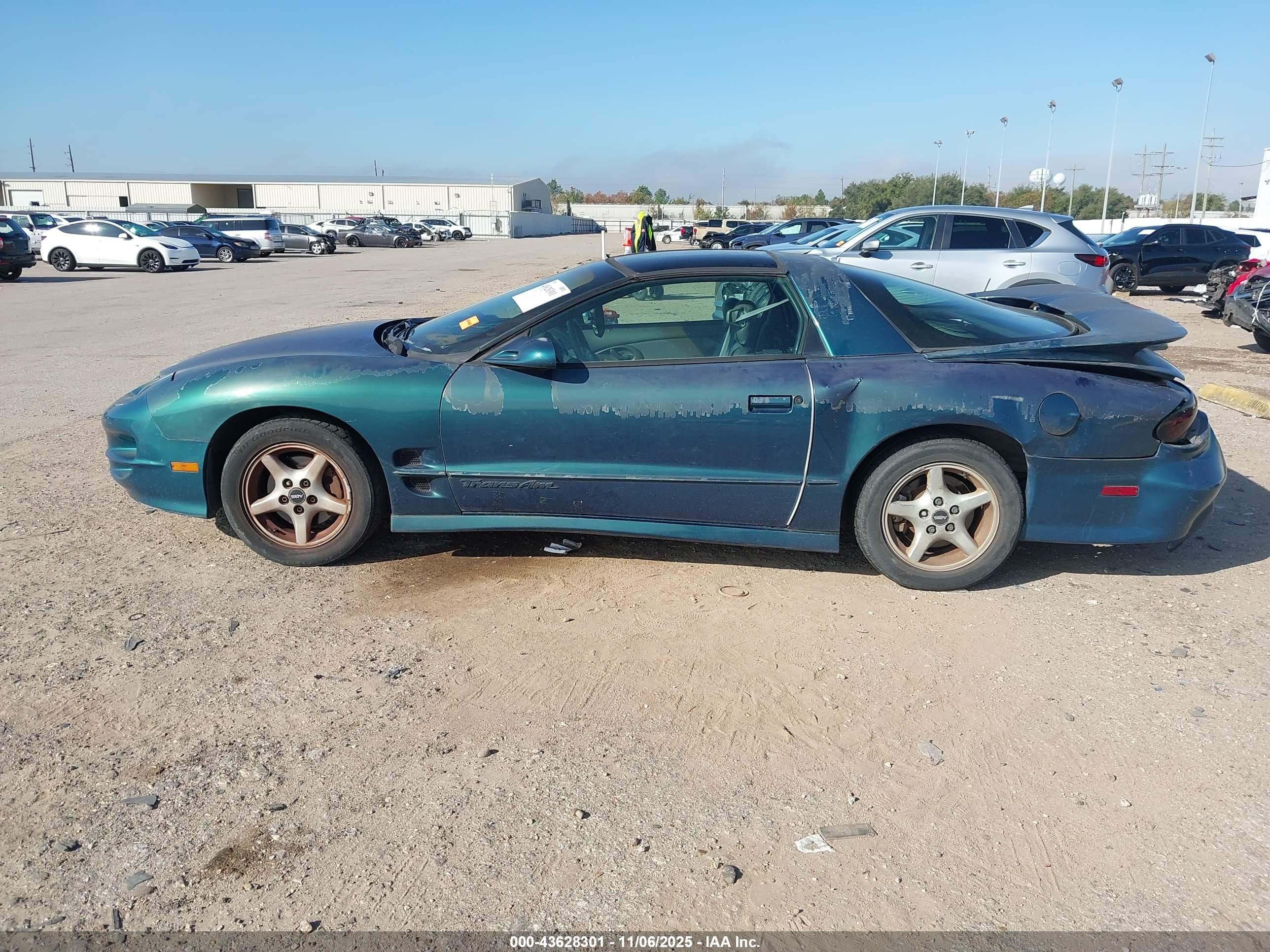 1998 Pontiac Firebird Trans Am Green vin: 2G2FV22G2W2230717