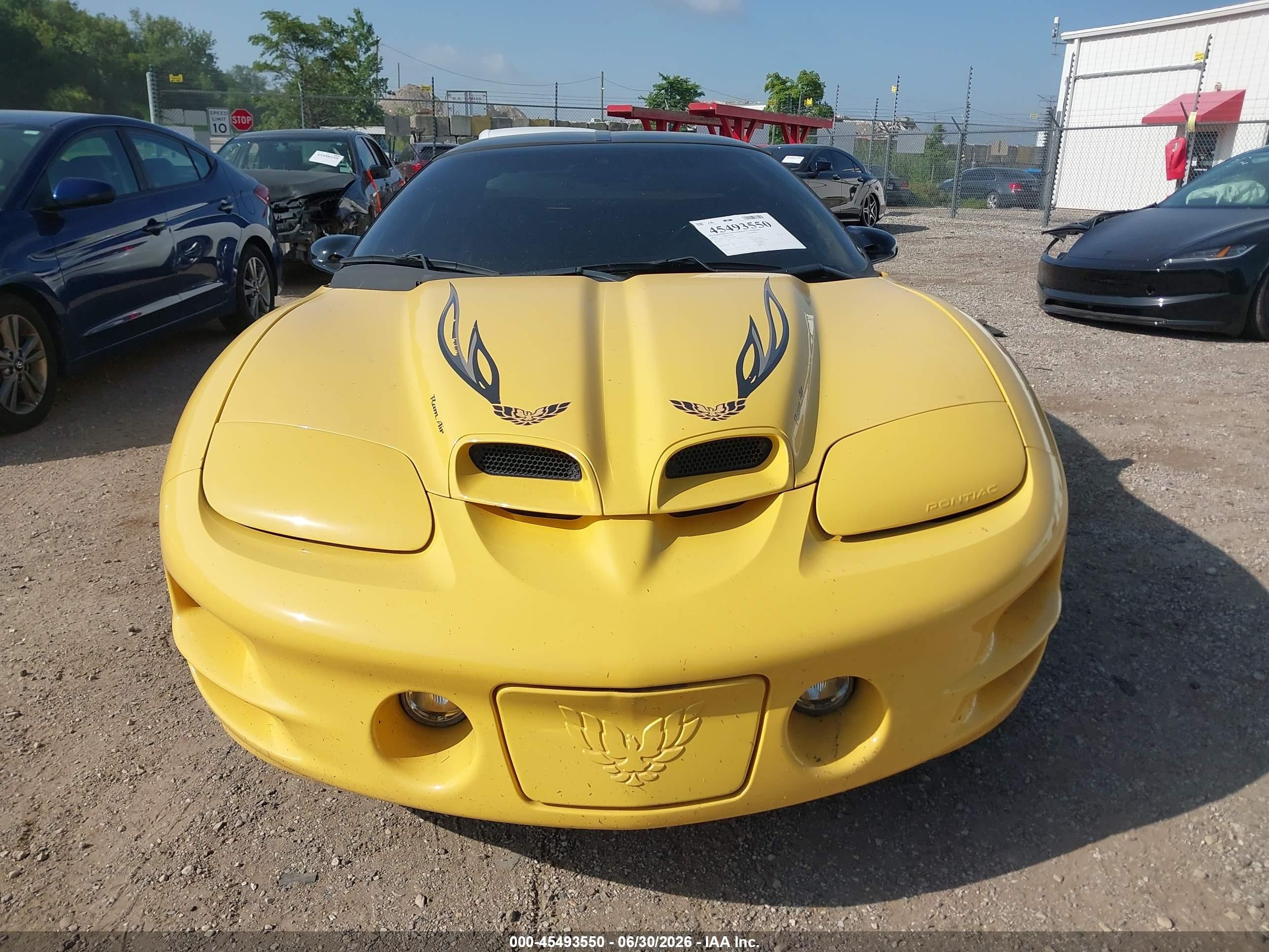 2002 Pontiac Firebird Trans Am Yellow vin: 2G2FV22G322145508