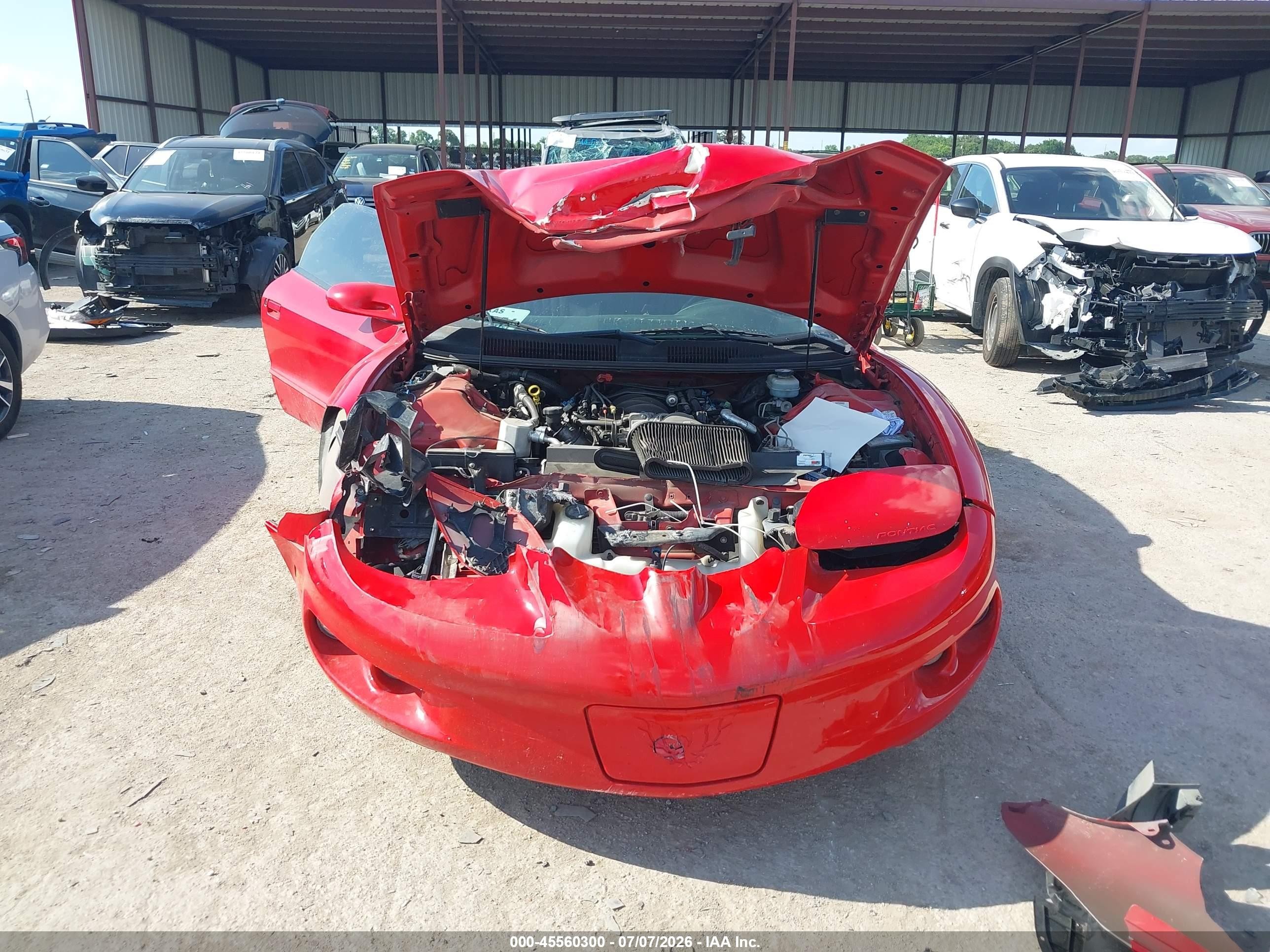 2001 Pontiac Firebird Formula Red vin: 2G2FV22G512116851