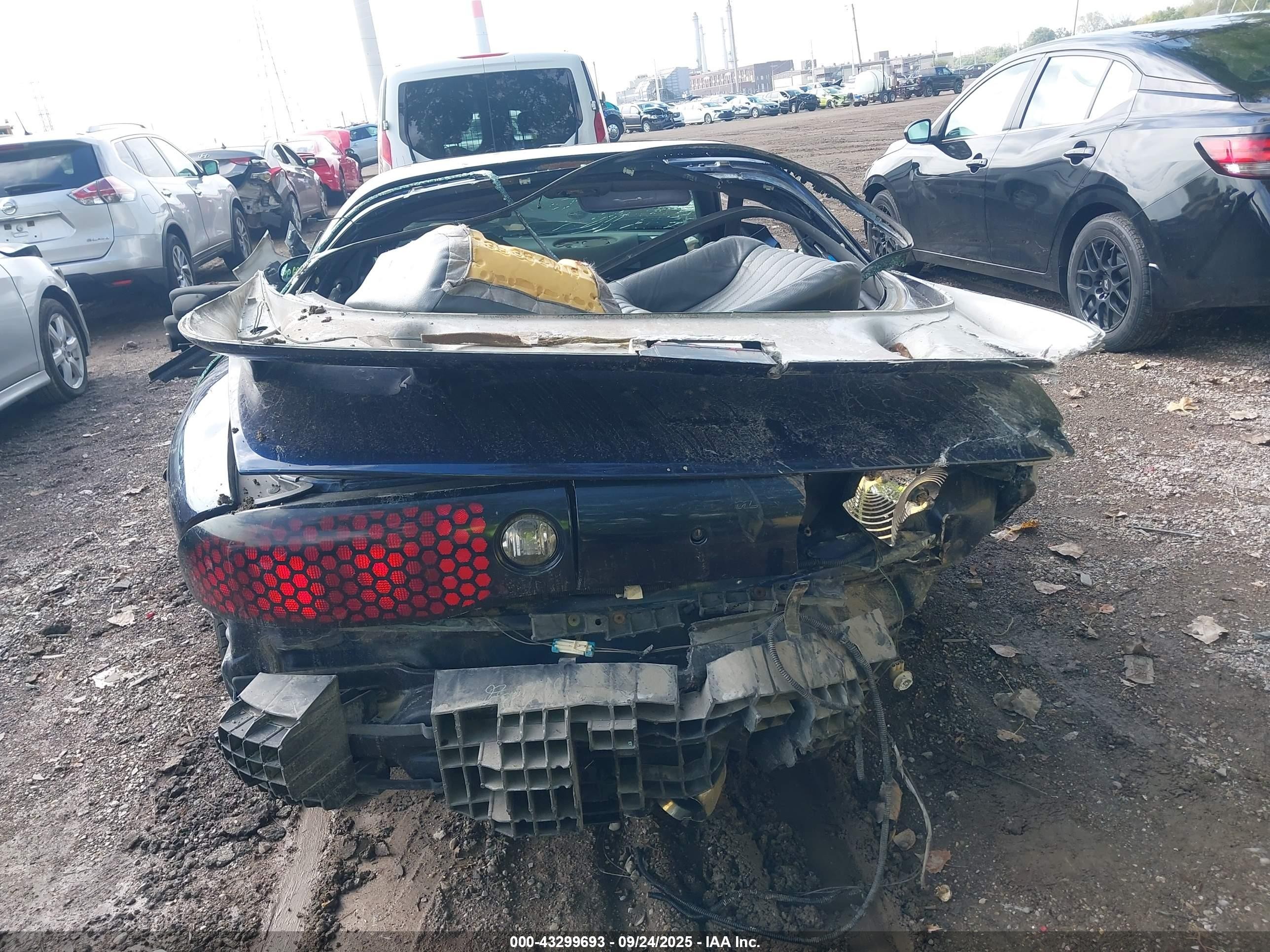 1998 Pontiac Firebird Trans Am Blue vin: 2G2FV22G5W2223244