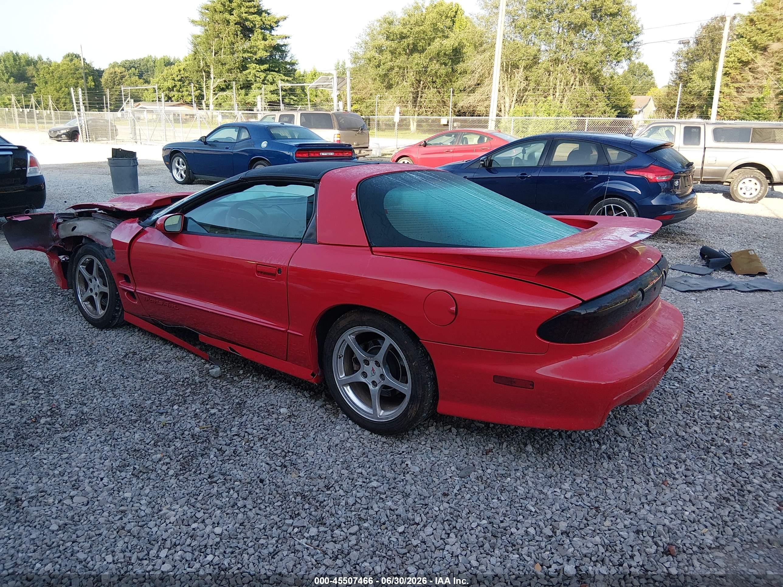 1998 Pontiac Firebird Trans Am Red vin: 2G2FV22G6W2211328