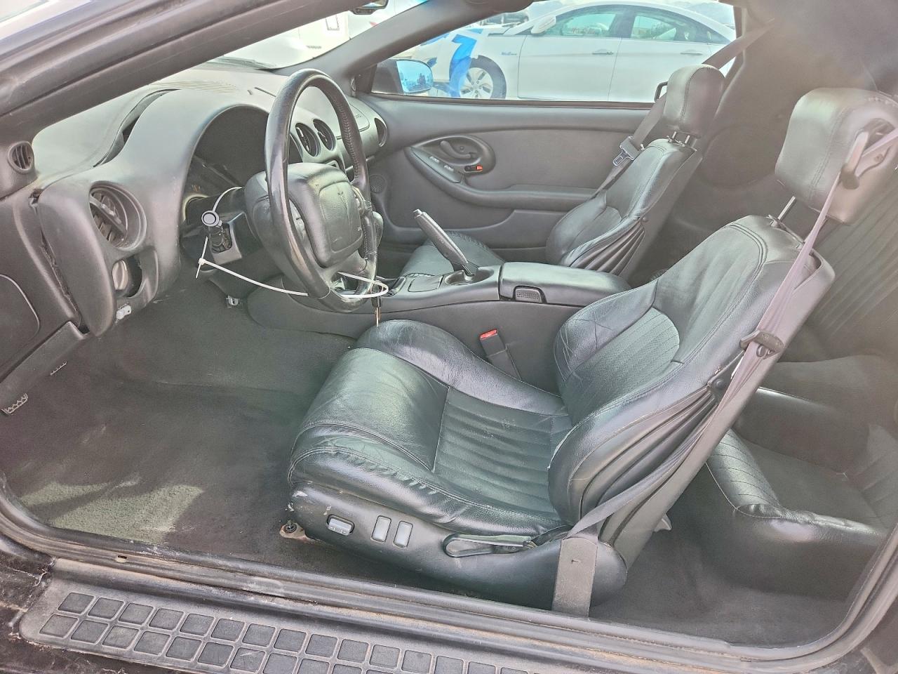 1998 Pontiac Firebird Formula Black vin: 2G2FV22G6W2212494