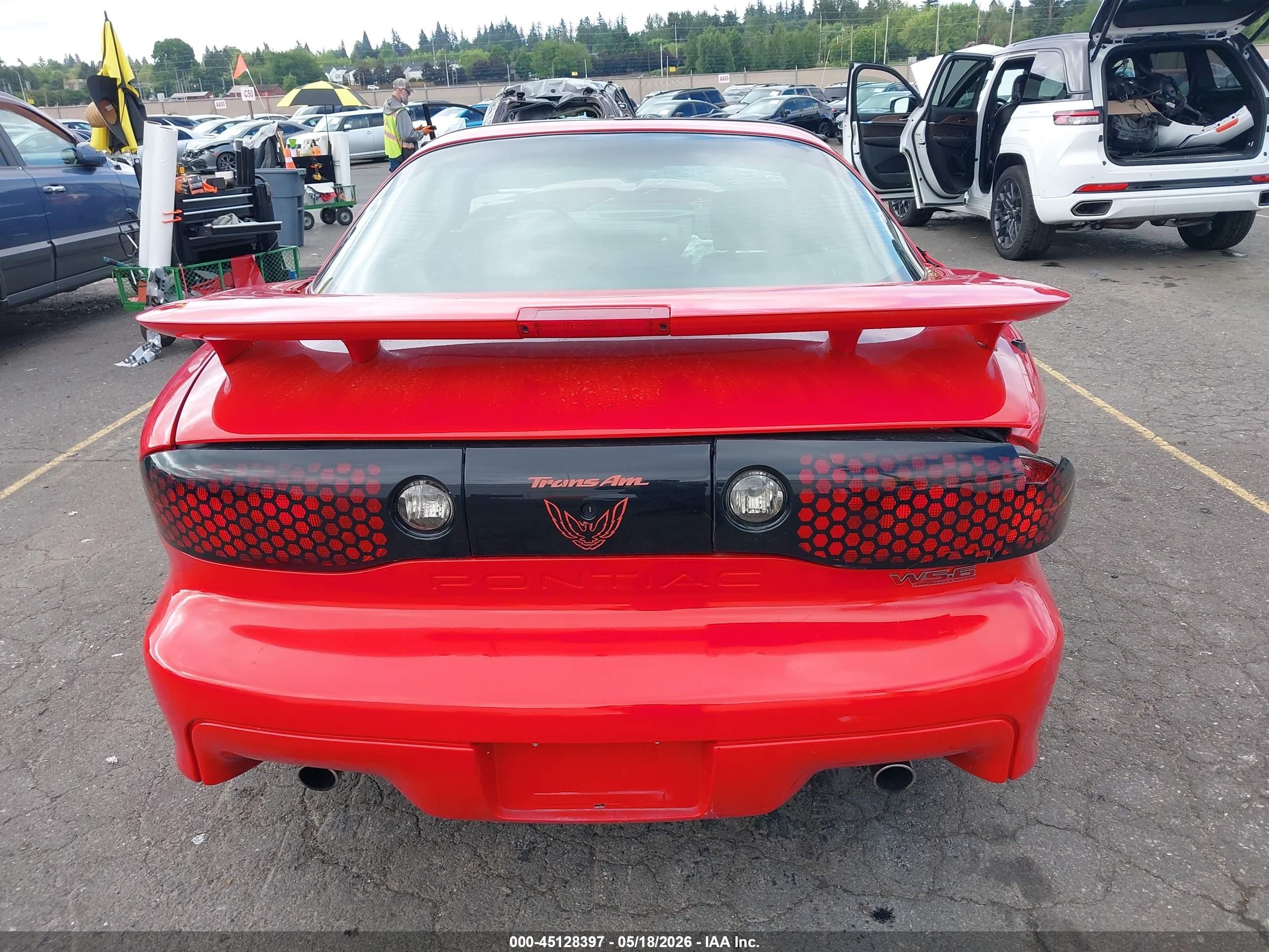 2001 Pontiac Firebird Trans Am Red vin: 2G2FV22G812110896