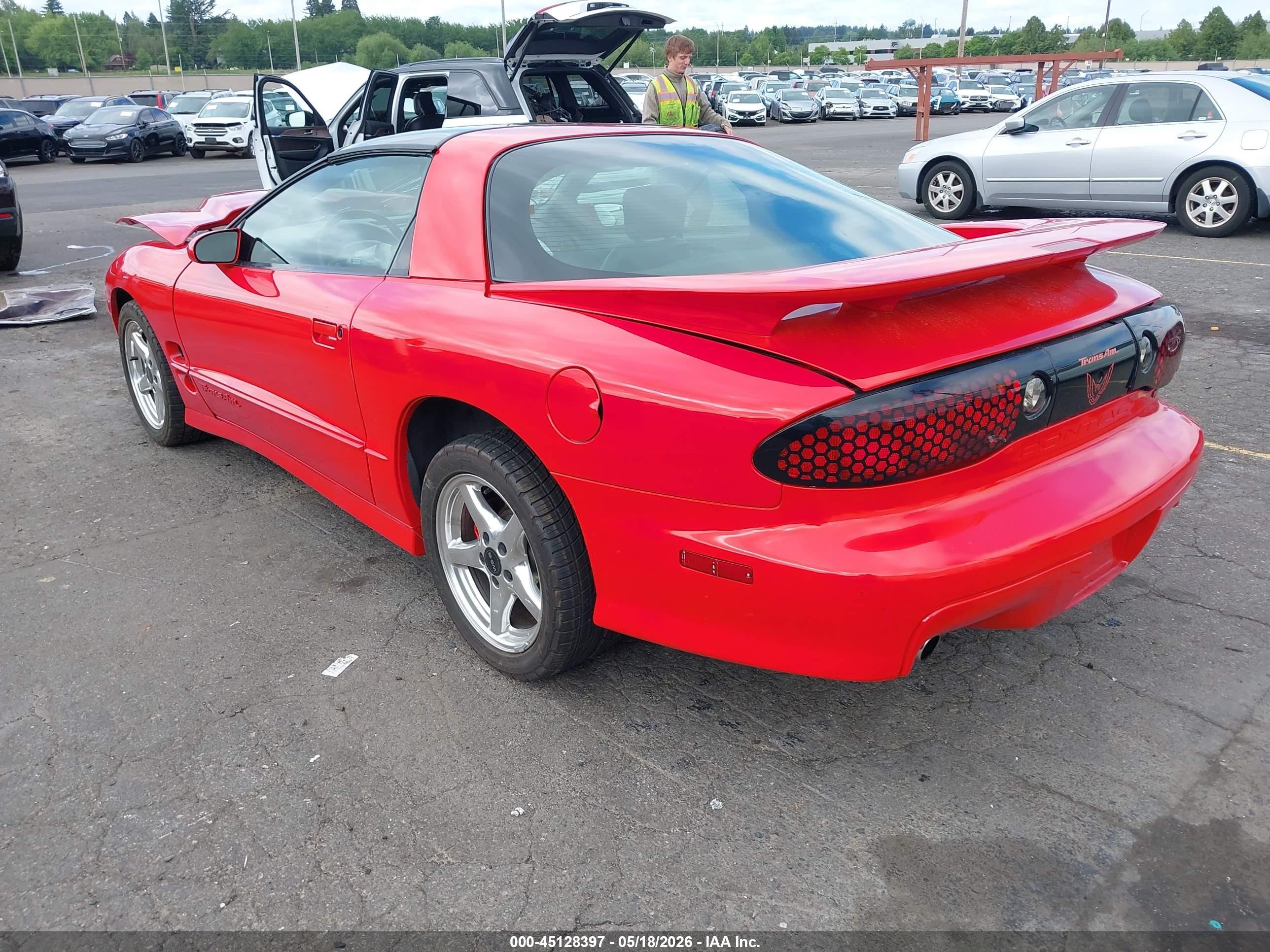 2001 Pontiac Firebird Trans Am Red vin: 2G2FV22G812110896