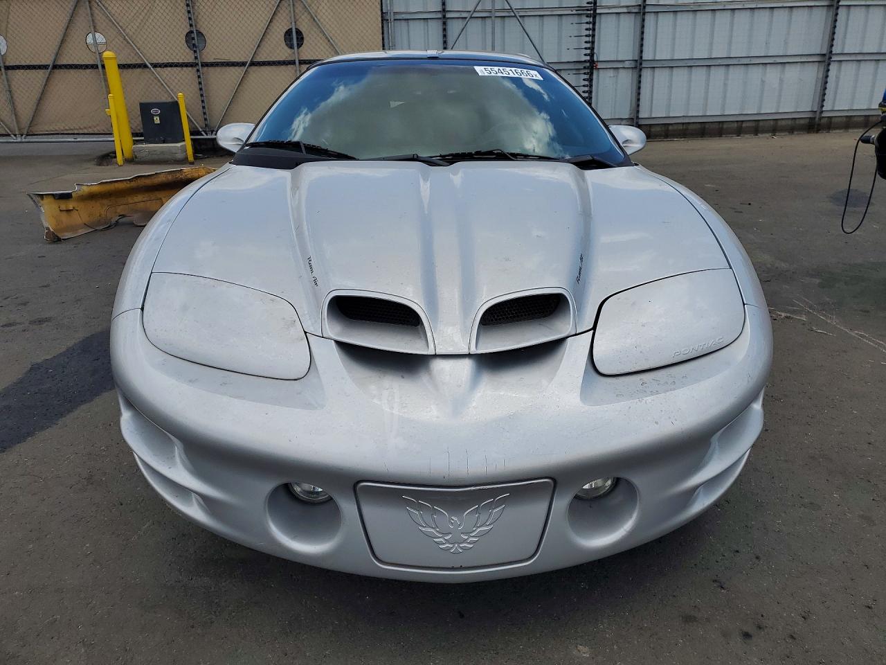 2002 Pontiac Firebird Formula Silver vin: 2G2FV22G822157623