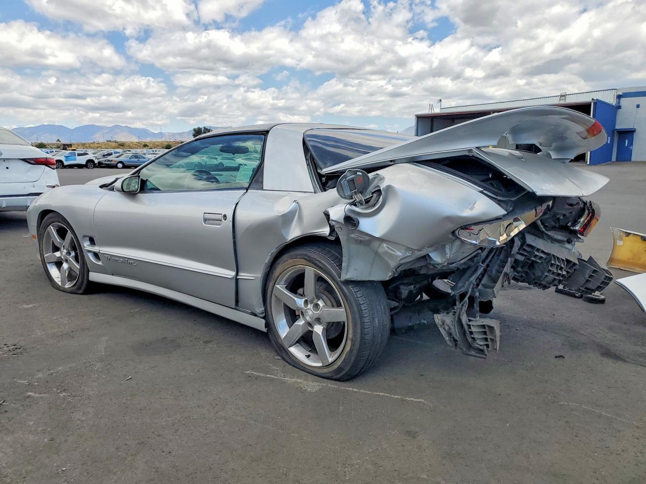 2002 Pontiac Firebird Formula Silver vin: 2G2FV22G822157623