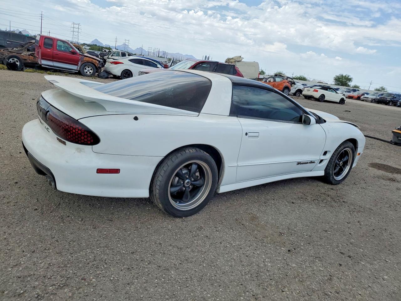 2000 Pontiac Firebird Formula Белый vin: 2G2FV22G8Y2153869