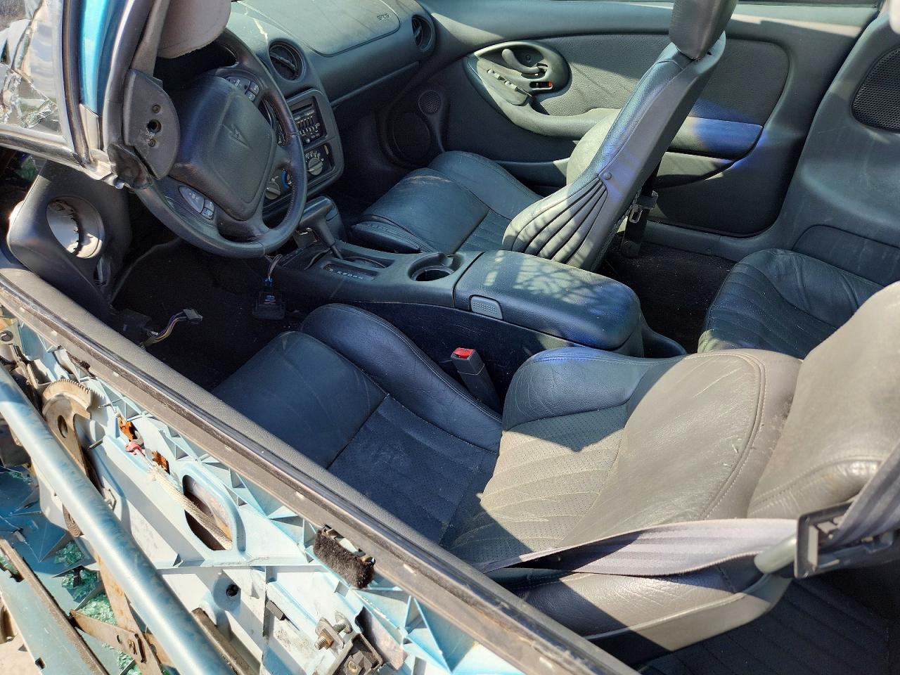 1998 Pontiac Firebird Formula Blue vin: 2G2FV22G9W2205653