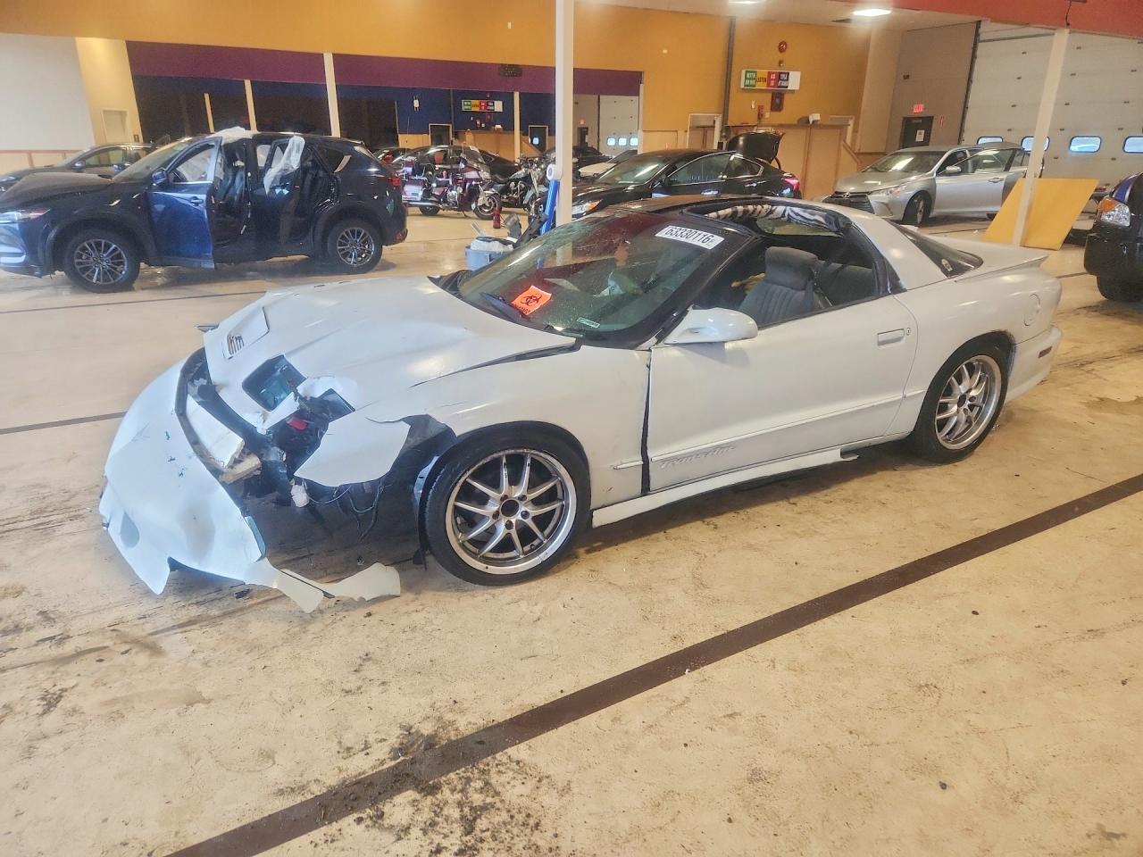 1996 Pontiac Firebird Formula White vin: 2G2FV22P3T2203313