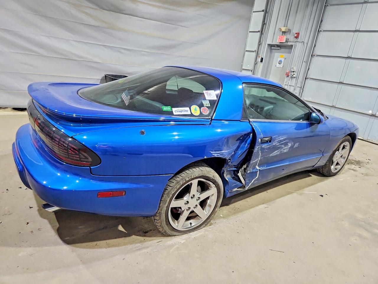 1995 Pontiac Firebird Formula Blue vin: 2G2FV22P4S2248162