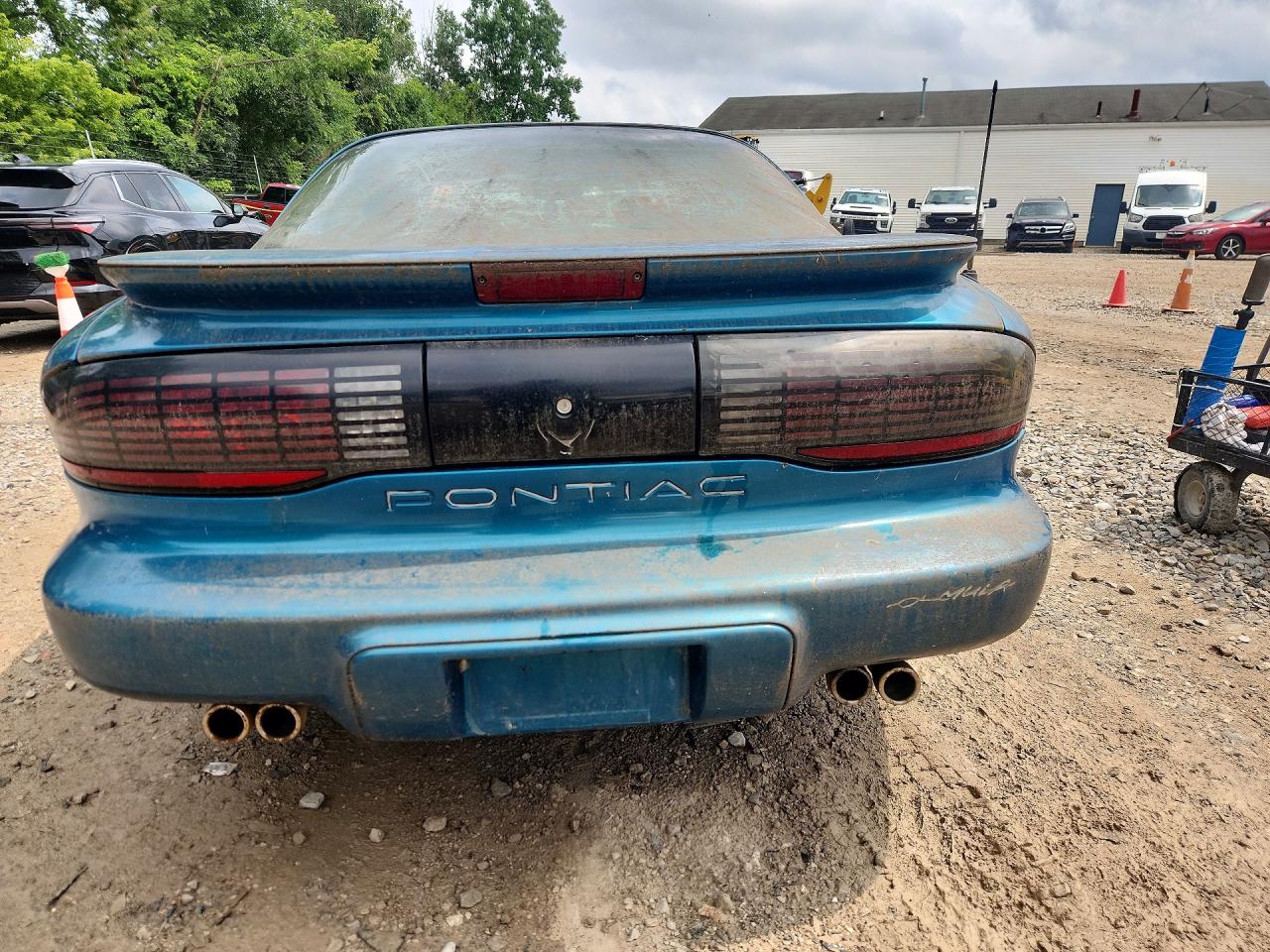 1995 Pontiac Firebird Formula Teal vin: 2G2FV22P7S2250391