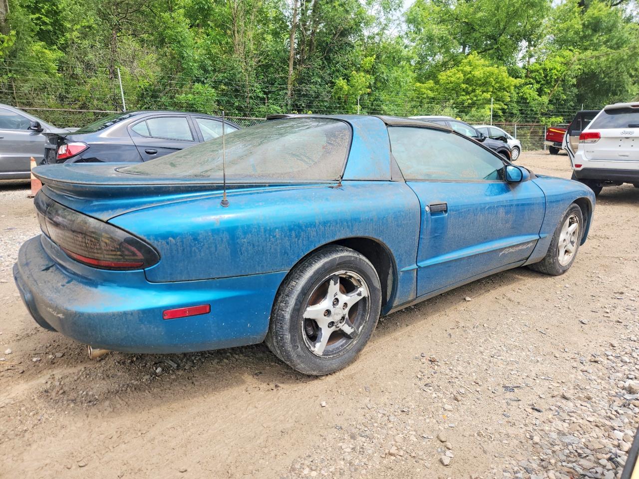 1995 Pontiac Firebird Formula Teal vin: 2G2FV22P7S2250391