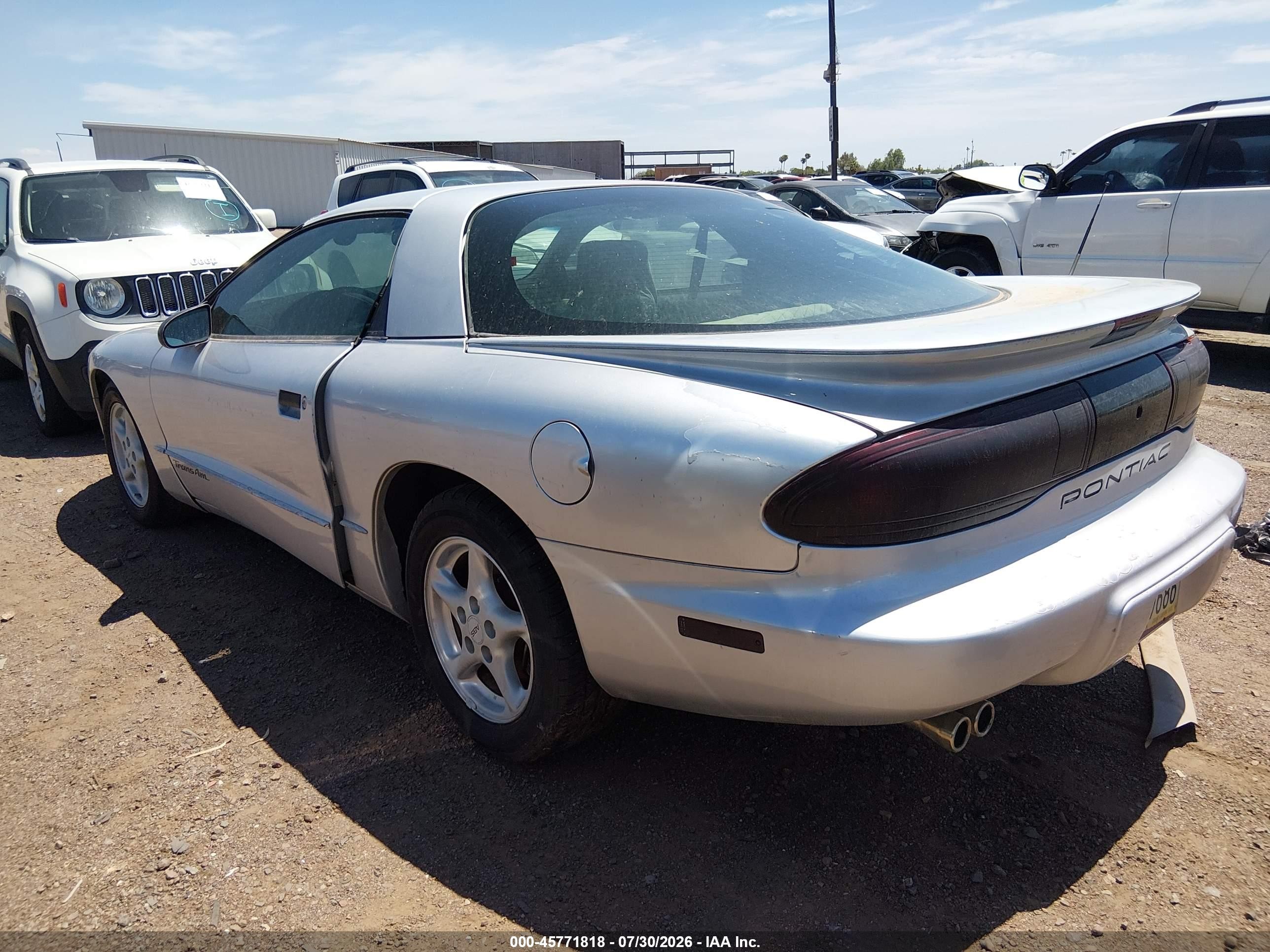 1995 Pontiac Firebird Formula/trans Am Silver vin: 2G2FV22P8S2237052