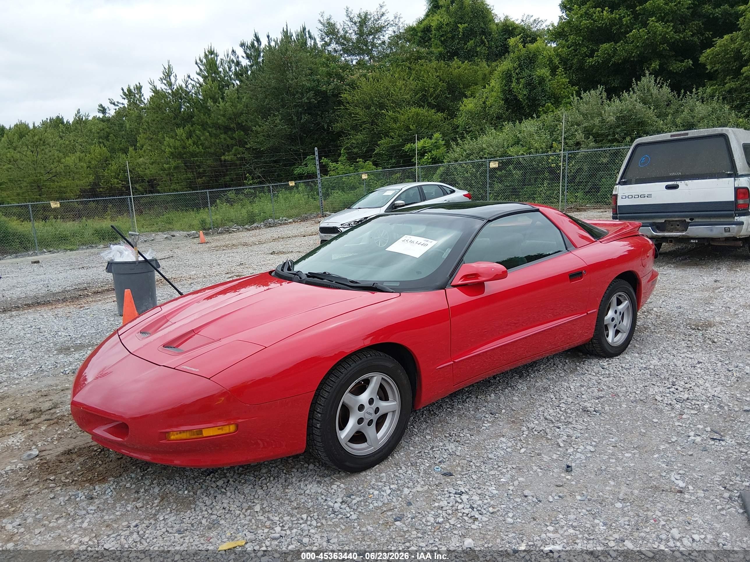 1995 Pontiac Firebird Formula/trans Am Red vin: 2G2FV22P9S2239554
