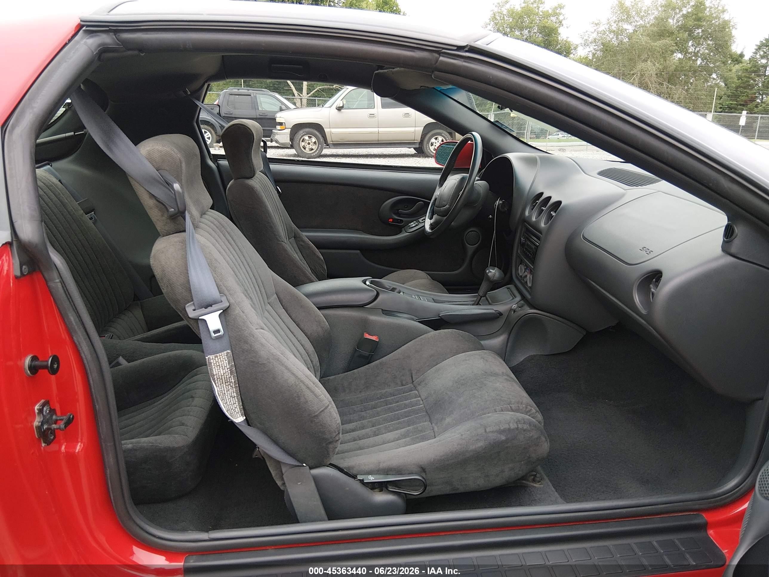 1995 Pontiac Firebird Formula/trans Am Red vin: 2G2FV22P9S2239554