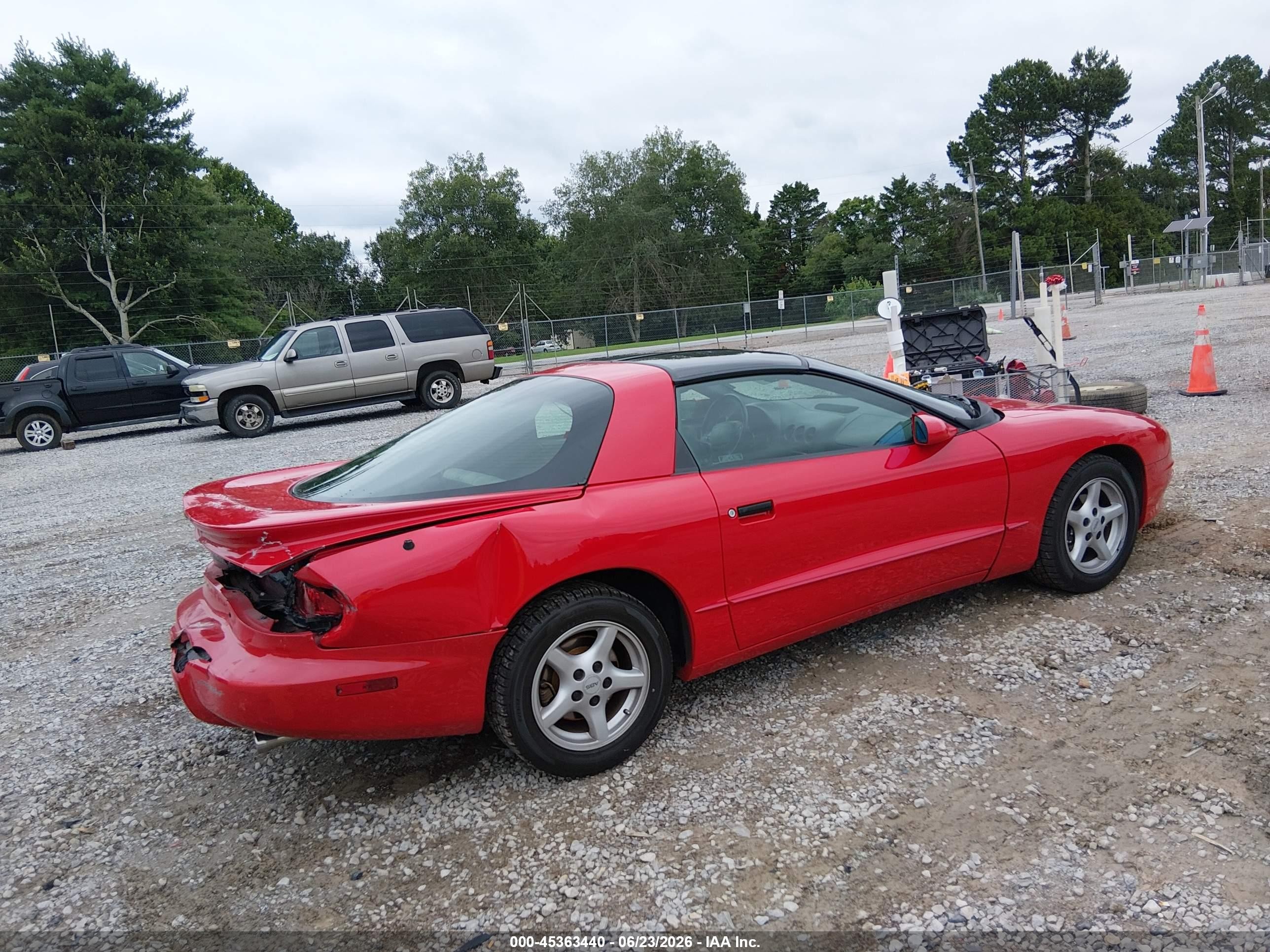 1995 Pontiac Firebird Formula/trans Am Red vin: 2G2FV22P9S2239554