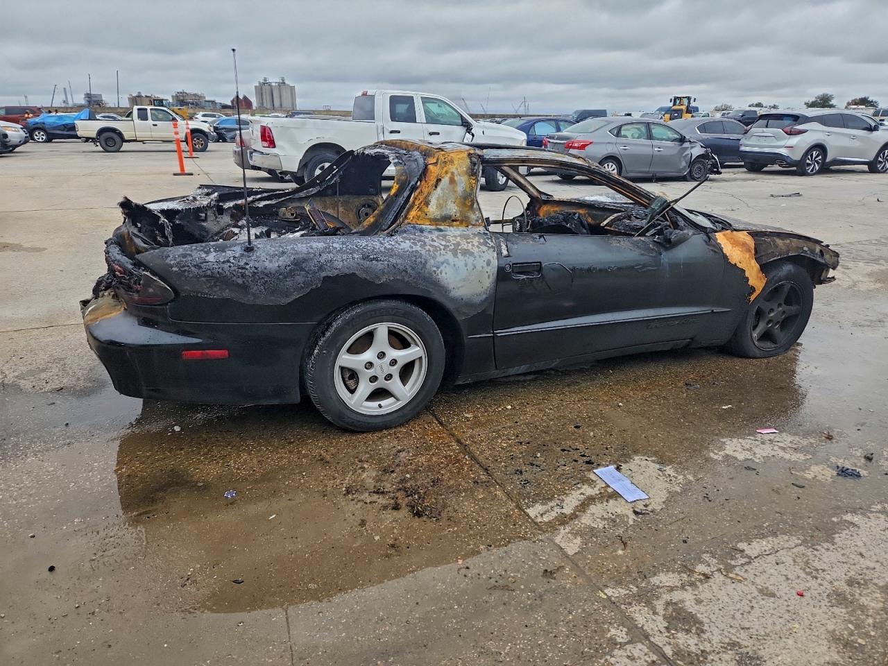 1997 Pontiac Firebird Formula Black vin: 2G2FV22PXV2202100
