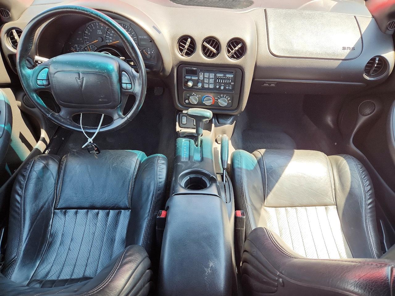 2000 Pontiac Firebird Trans Am Red vin: 2G2FV32G2Y2134403