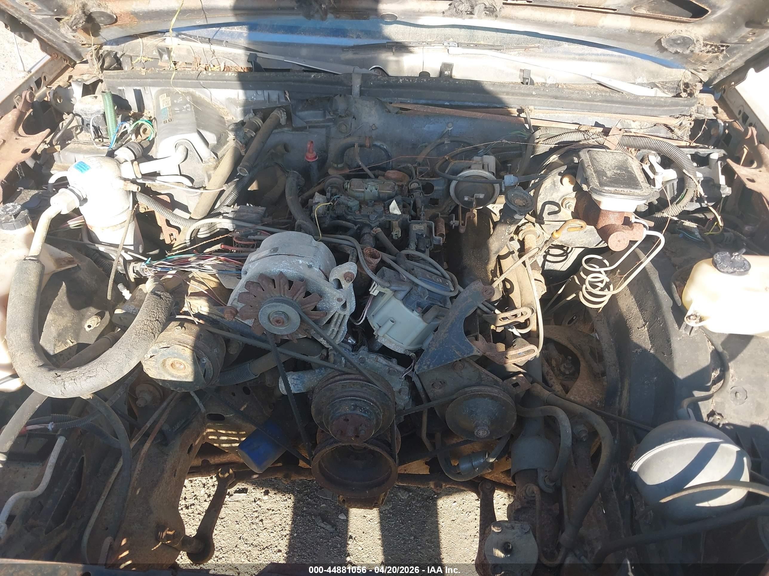 1987 Pontiac Grand Prix   Silver vin: 2G2GJ11A7H2206066