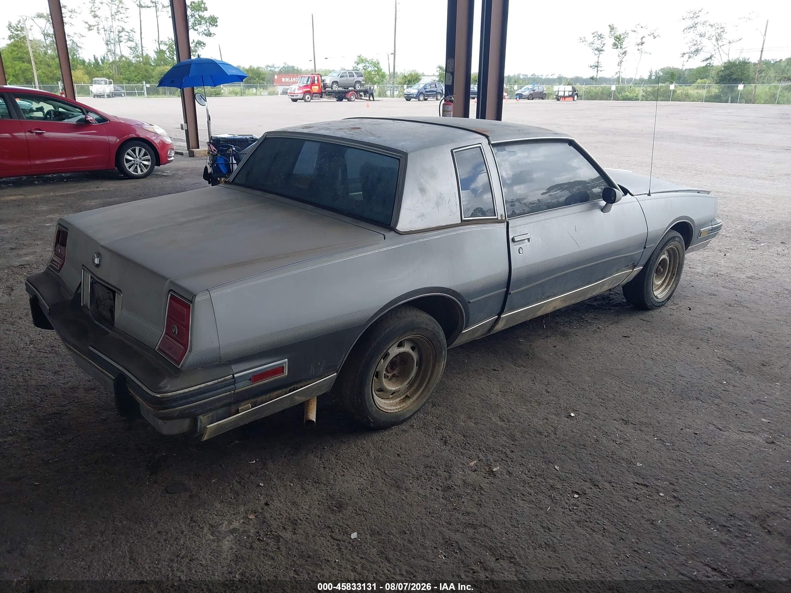 1987 Pontiac Grand Prix   Gray vin: 2G2GJ11A7H2206066