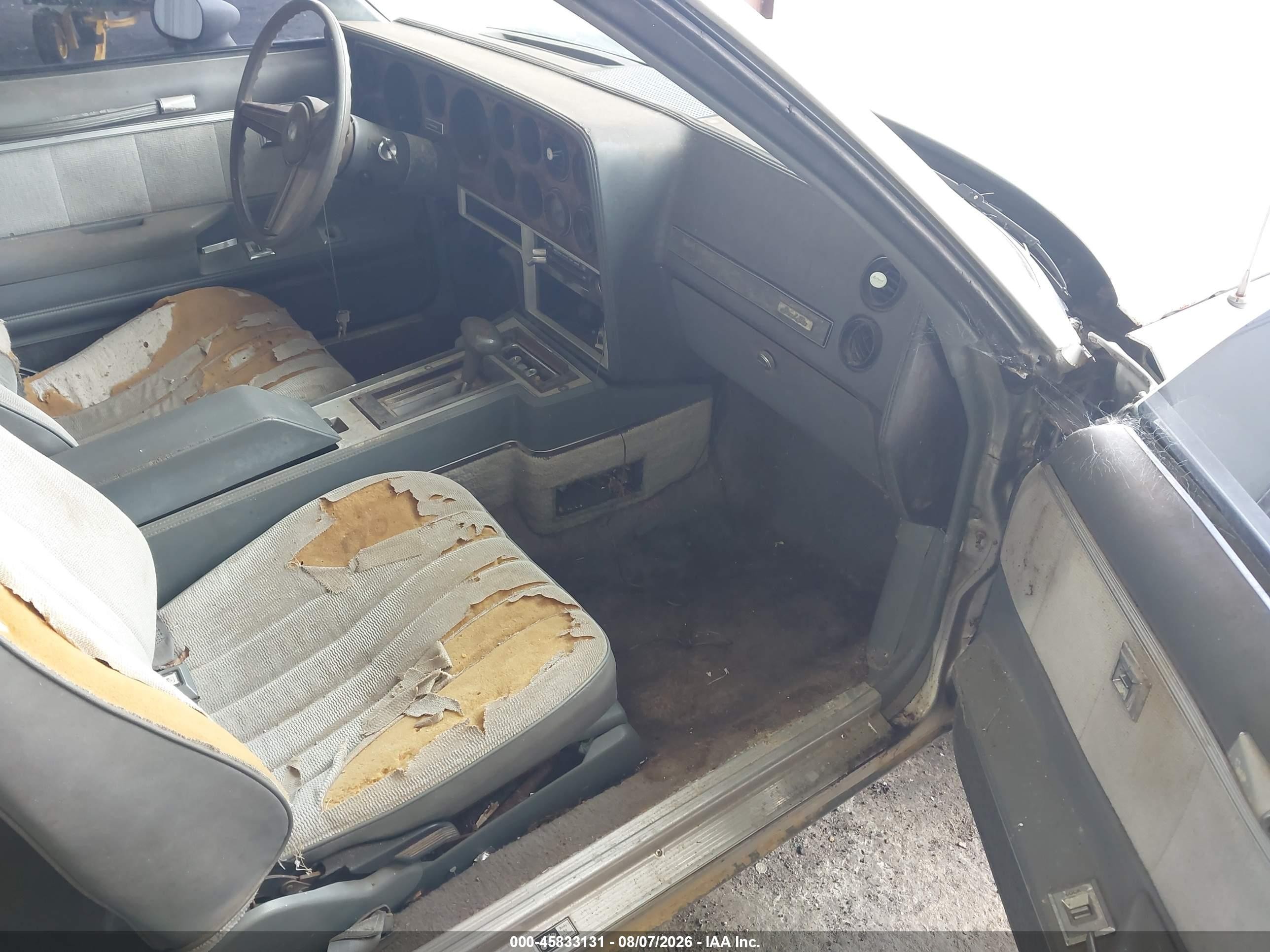 1987 Pontiac Grand Prix   Gray vin: 2G2GJ11A7H2206066