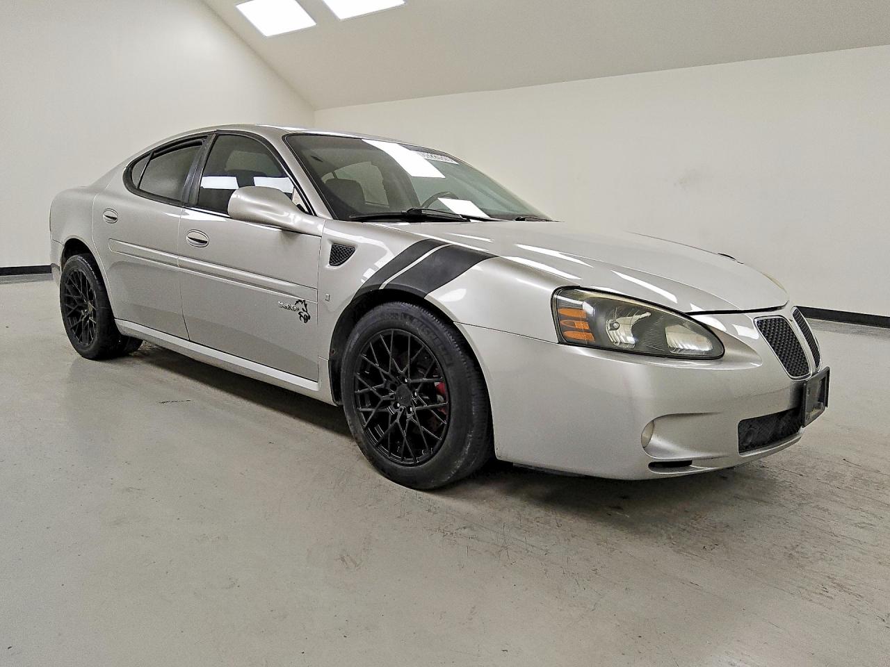 2008 Pontiac Grand Prix Gxp Gray vin: 2G2WC55C081114733