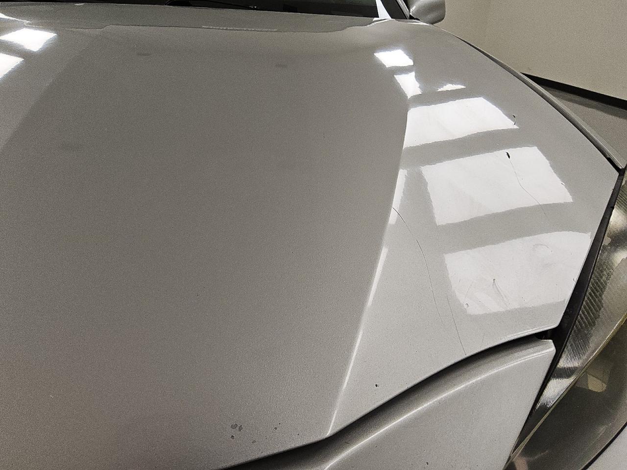2008 Pontiac Grand Prix Gxp Gray vin: 2G2WC55C081114733 Damage: Hood, Dent(S) W/ Paint Dmg, 6 To 7 Inches